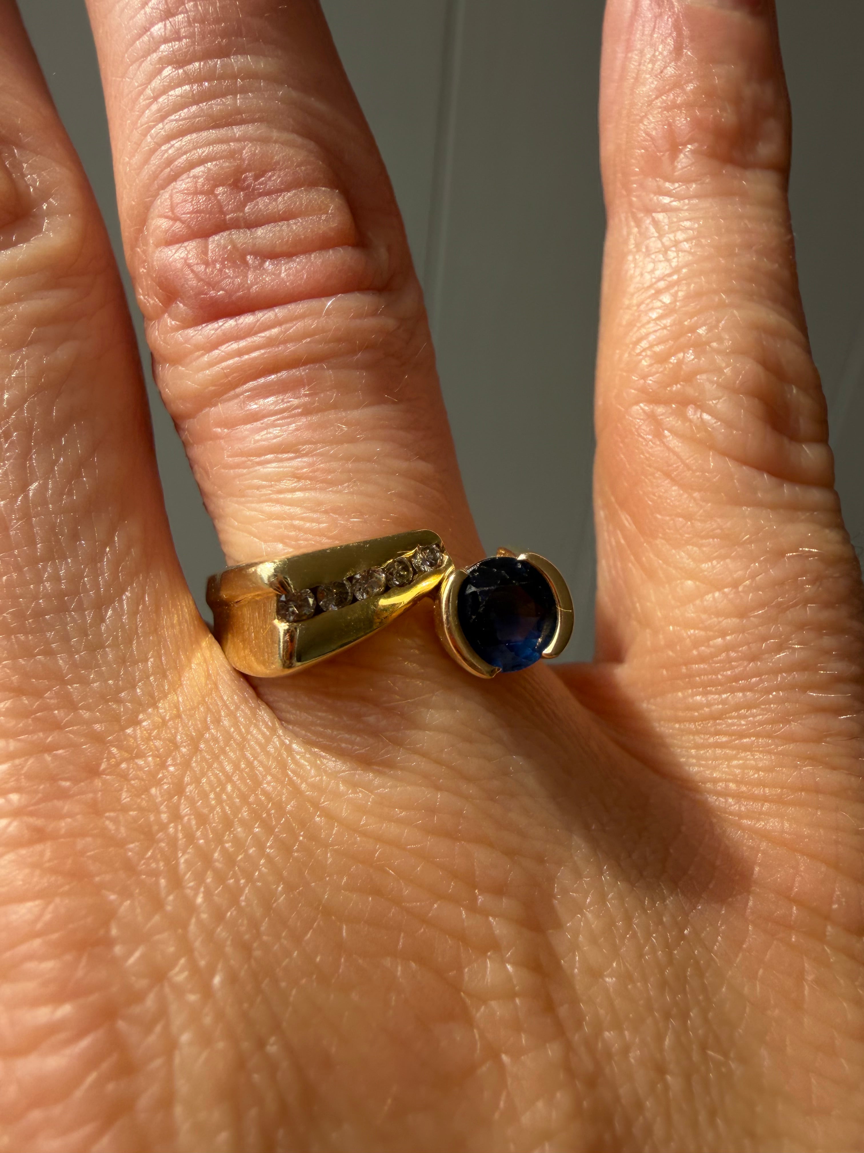 1.12carat sapphire and diamond ring