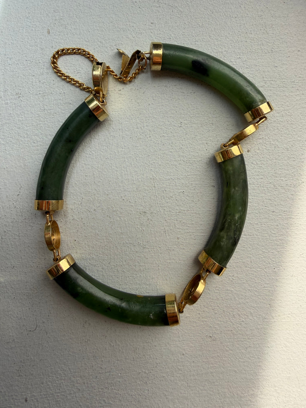 Vintage green jade and 14k gold bracelet