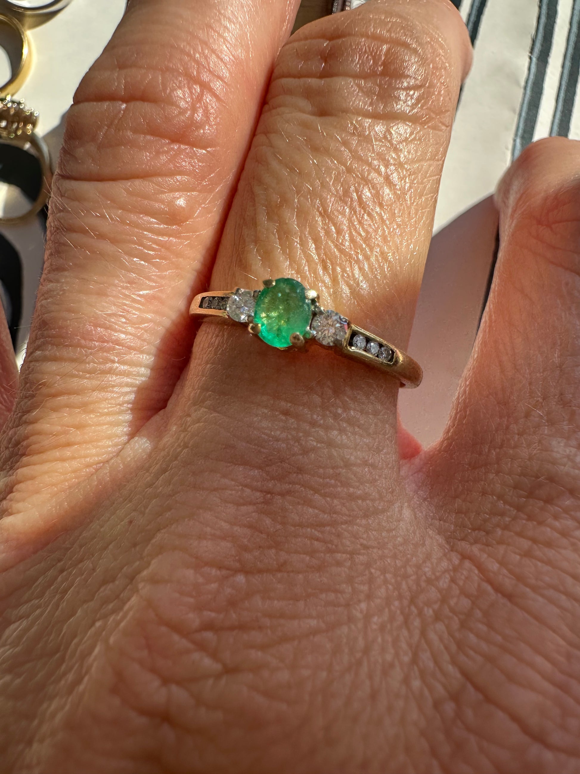 emerald and diamond ring