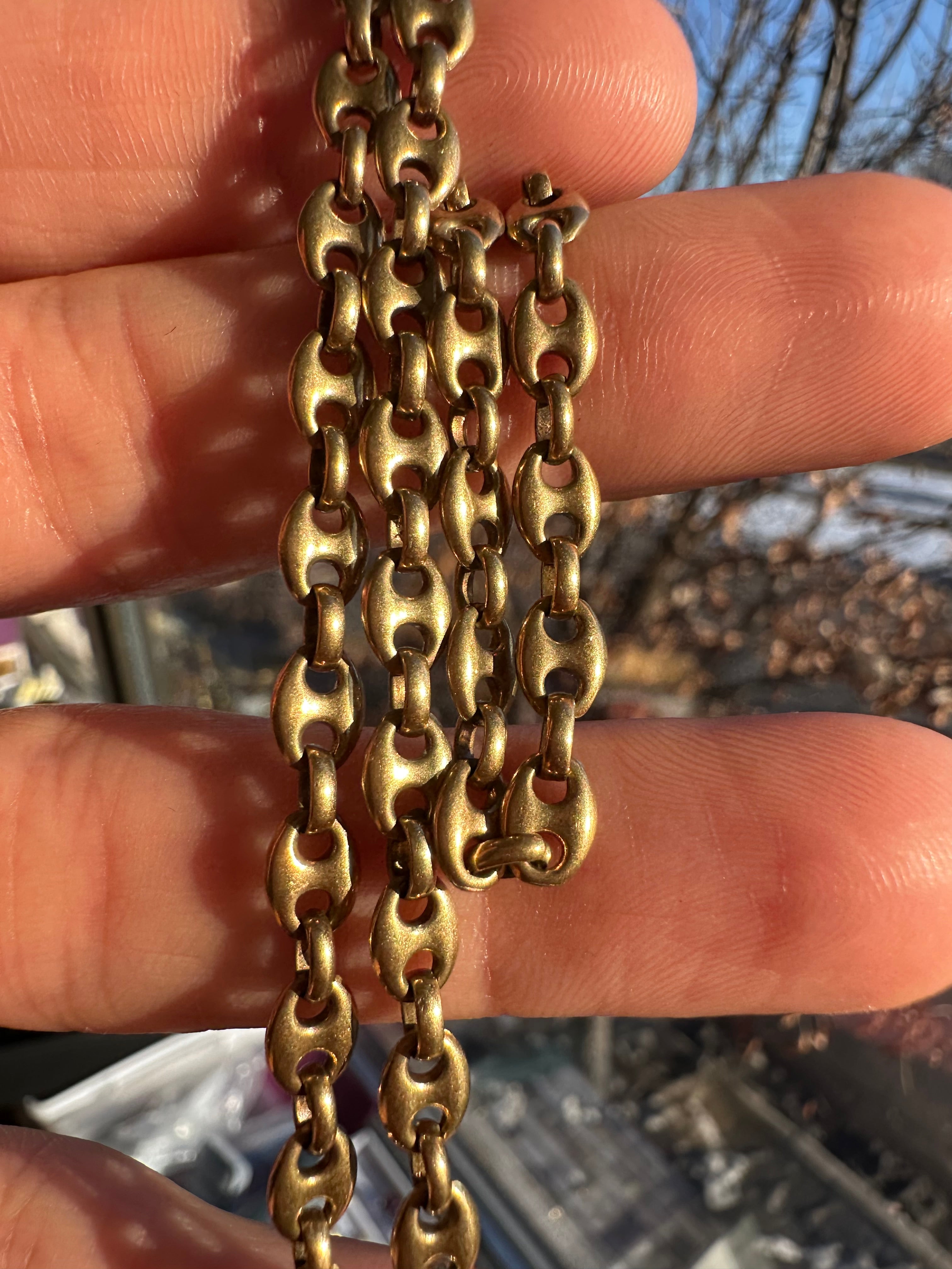 solid gucci link 18” chain