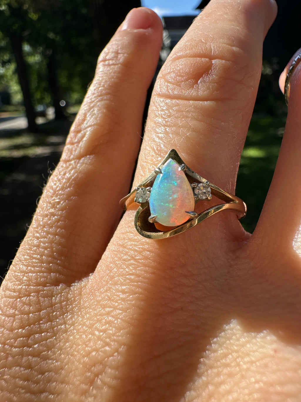 opal and diamond ring