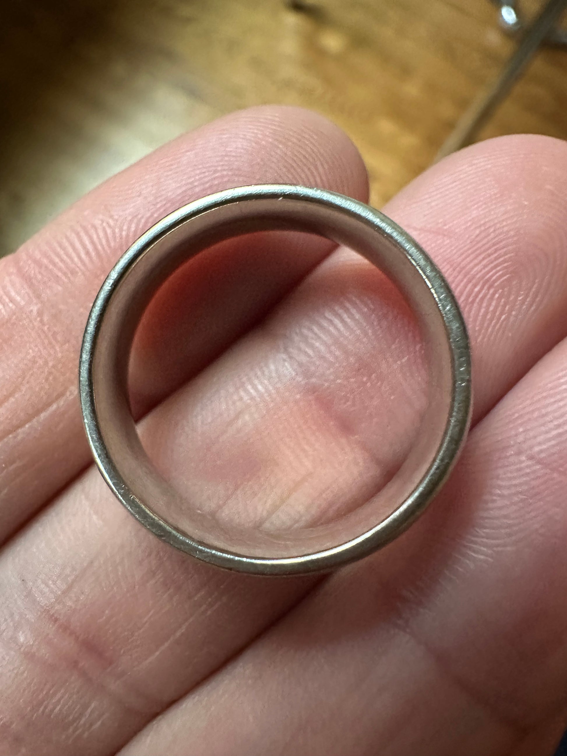 6mm white gold comfort fit band