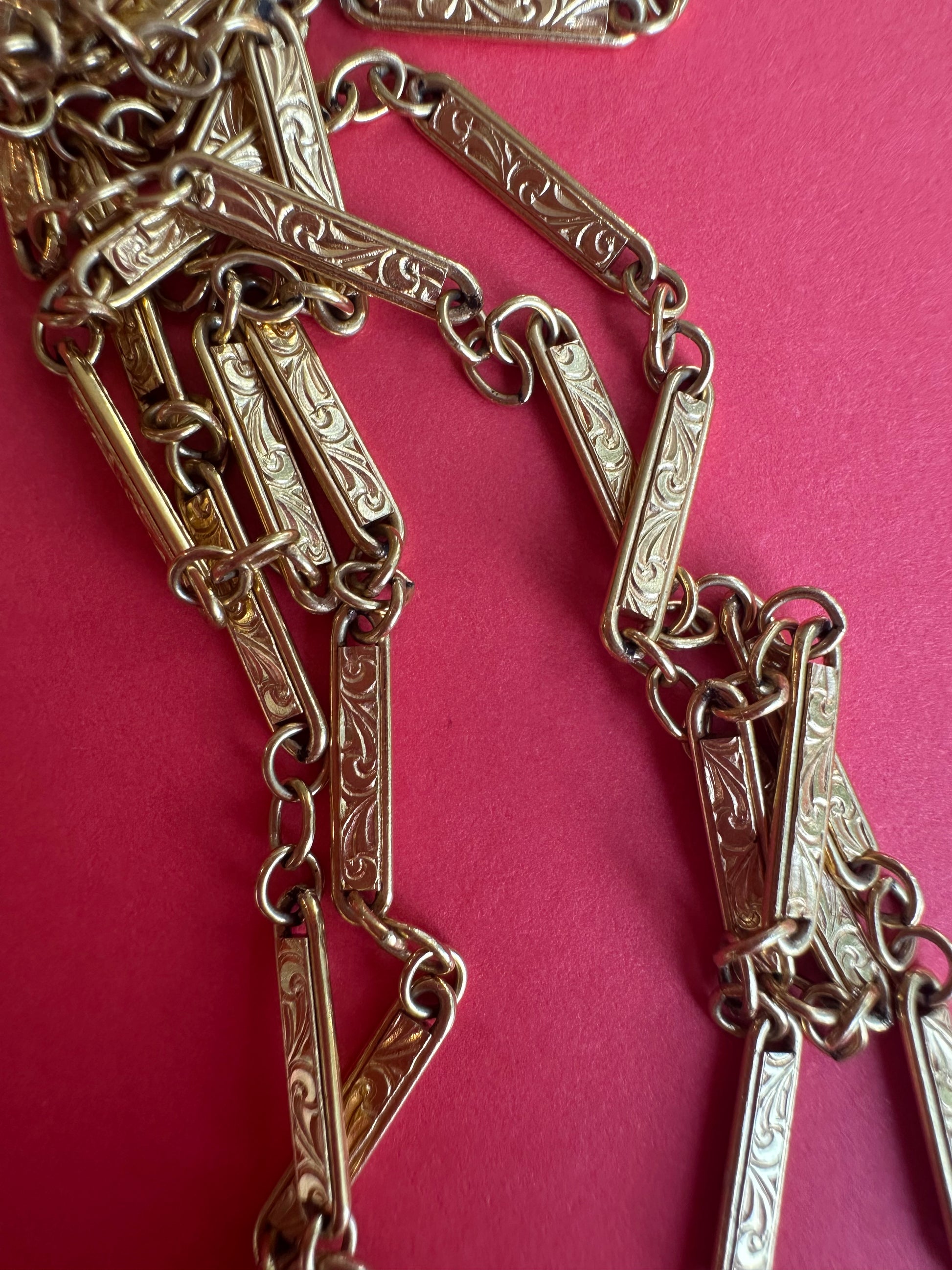 30" long fancy bar chain with dog clip