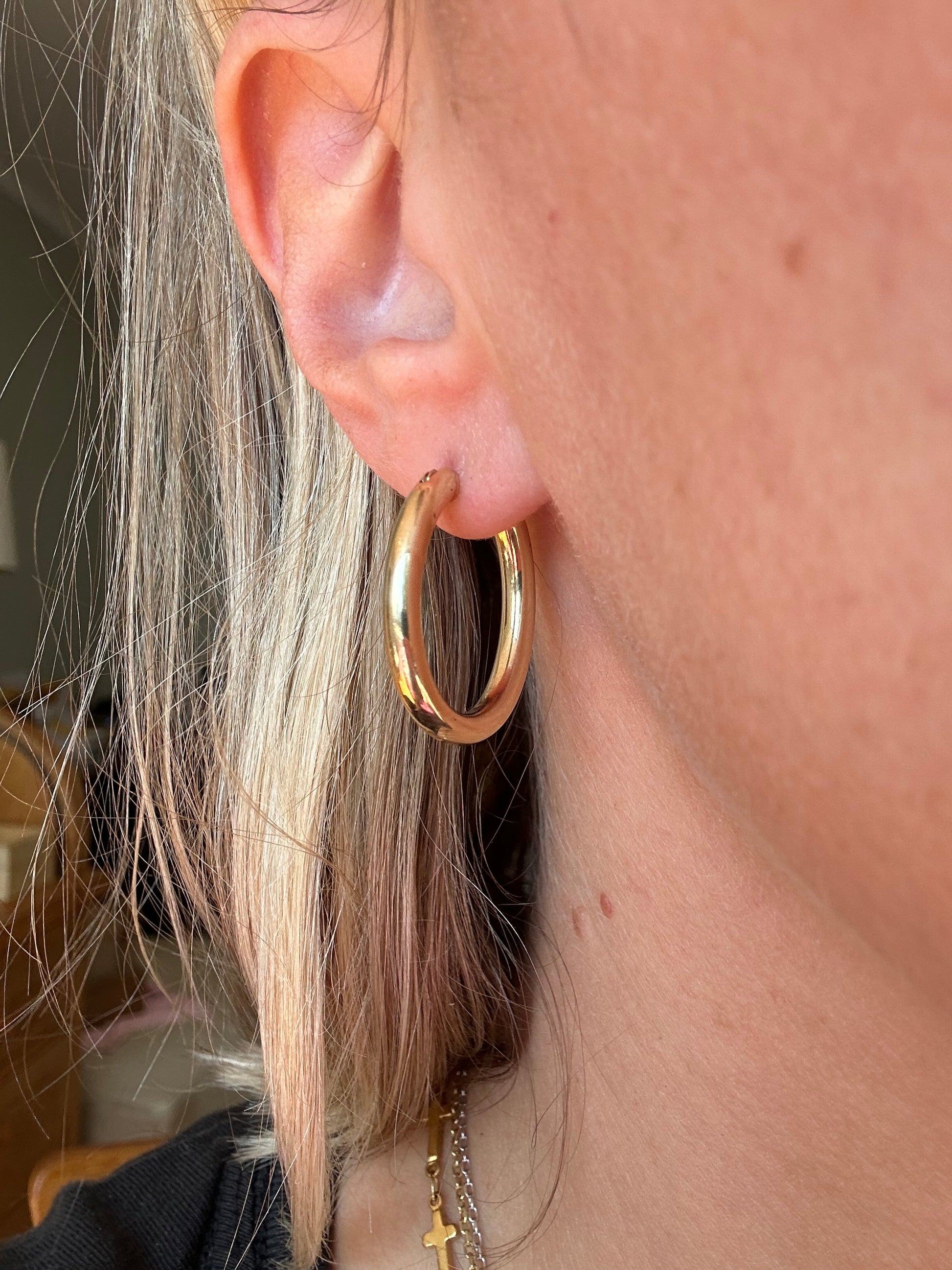 chubby oval hoops