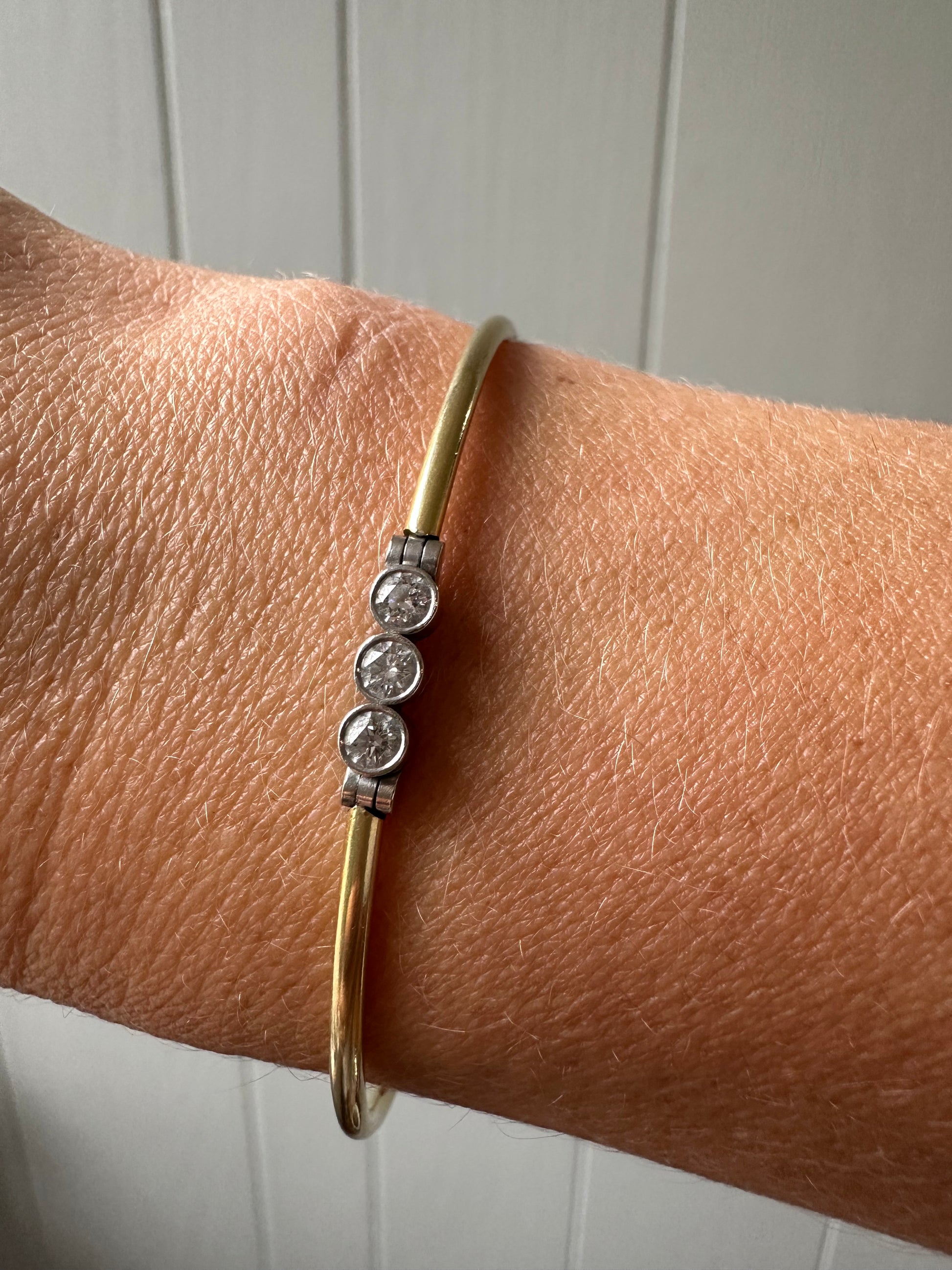 18k bezel set diamond bangle