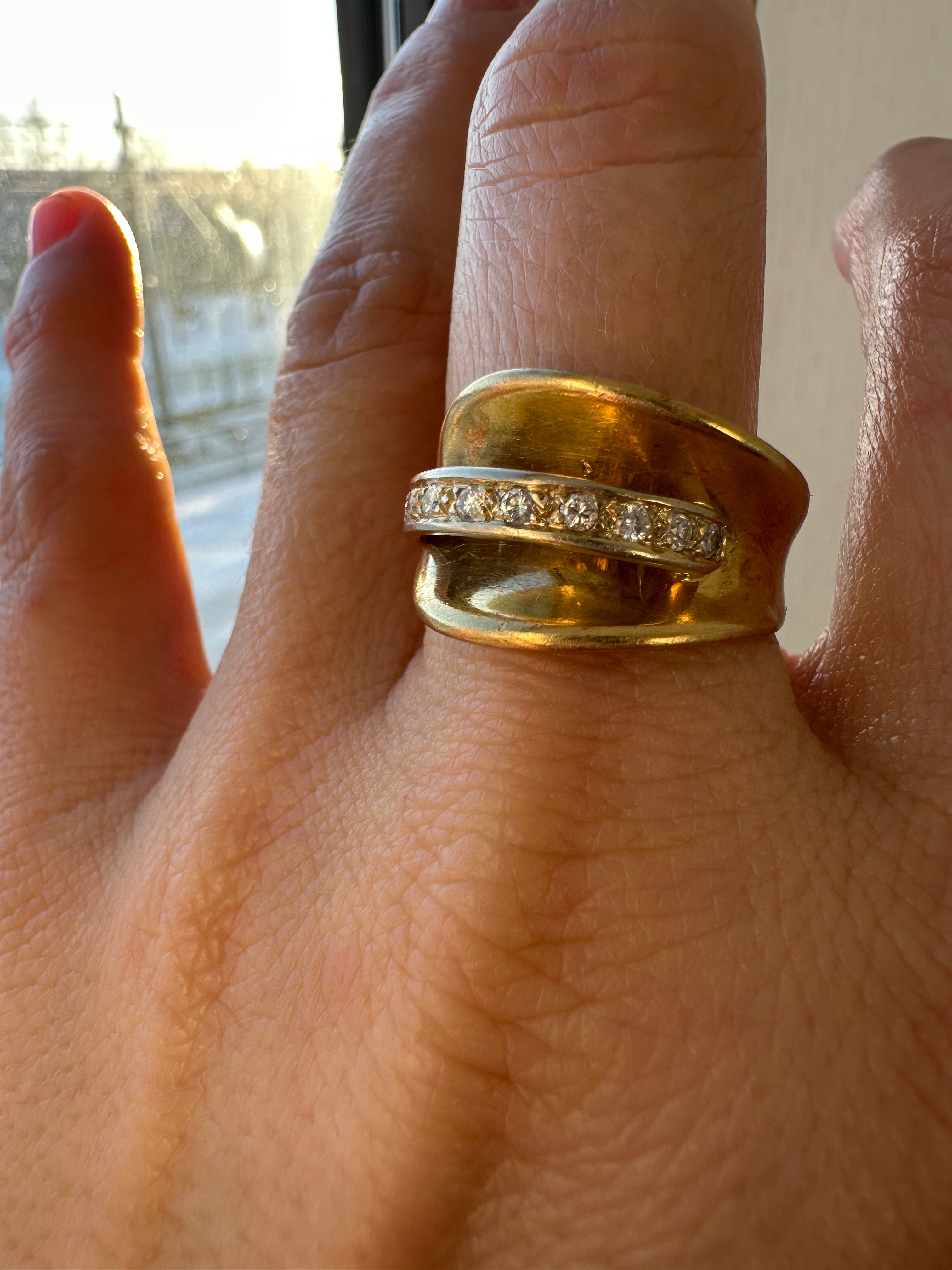 18k diamond saddle band