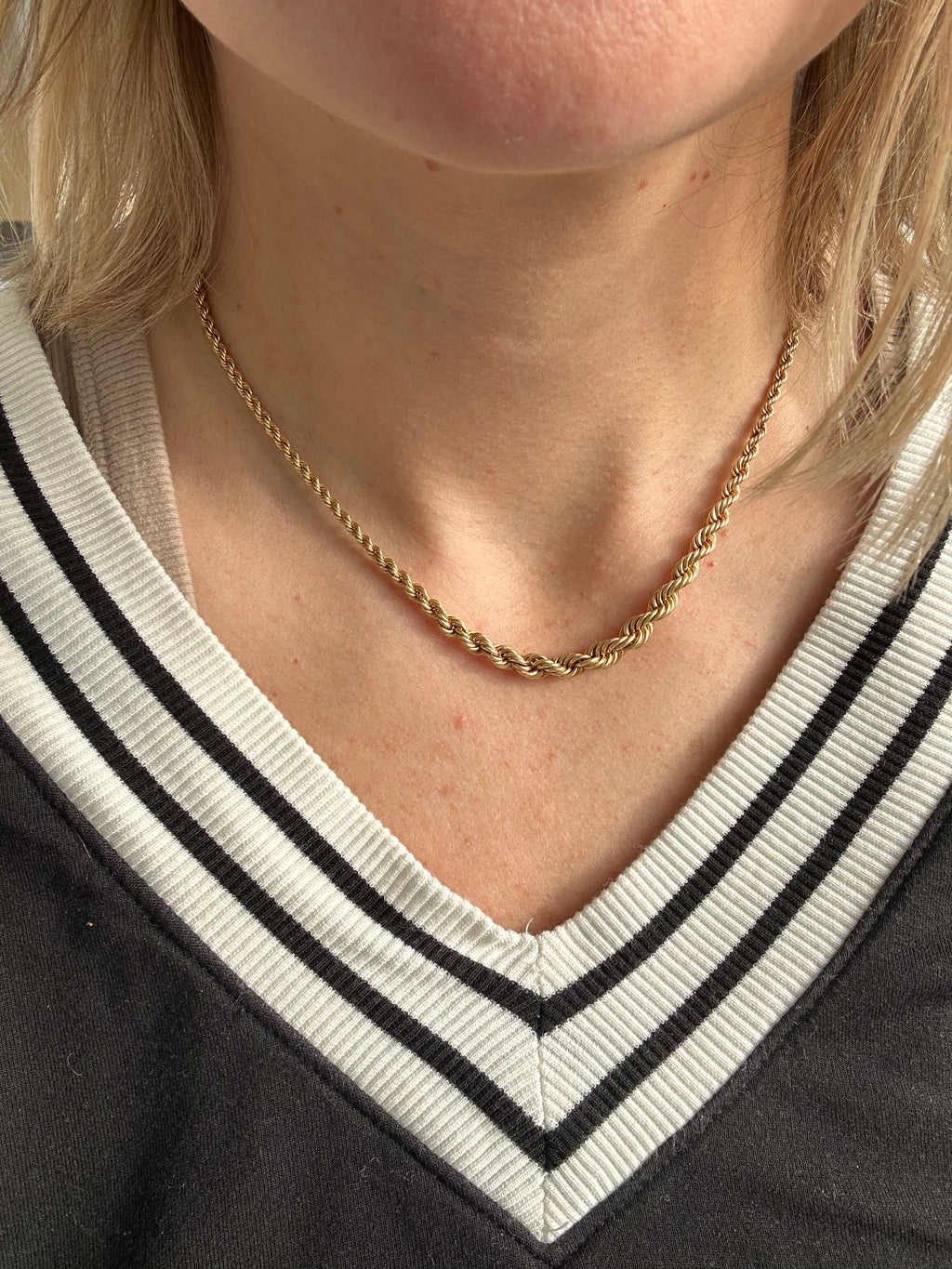 18k graduated 17.75” rope