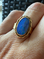 oval opal in rope 16k bezel