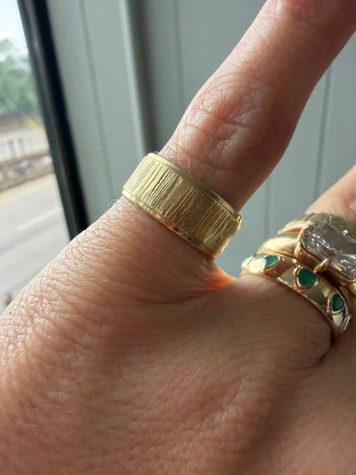 ribbed cigar band