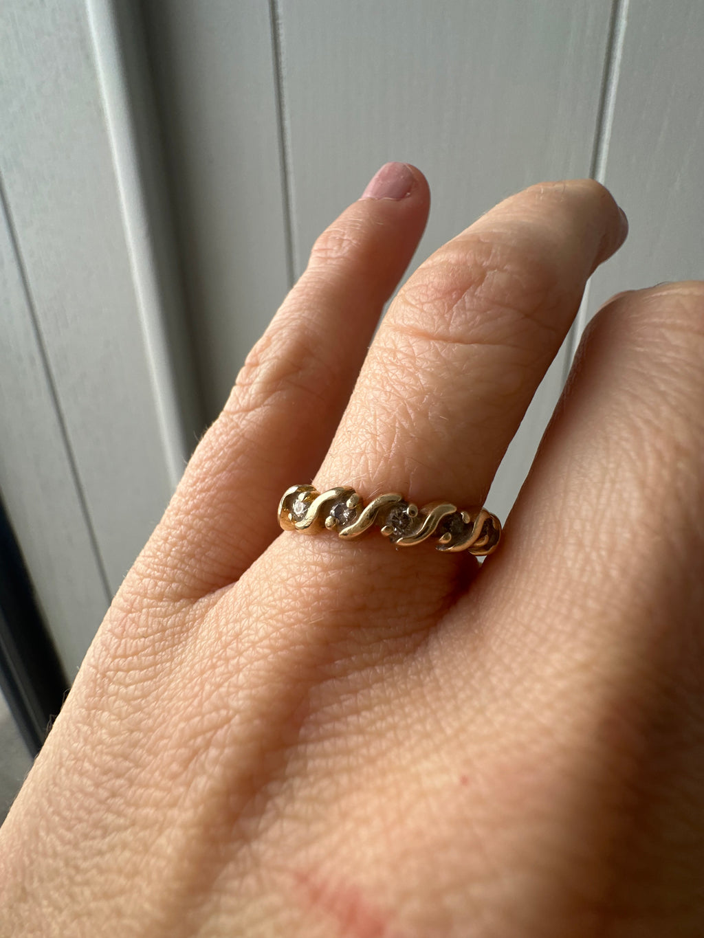 S band of diamonds