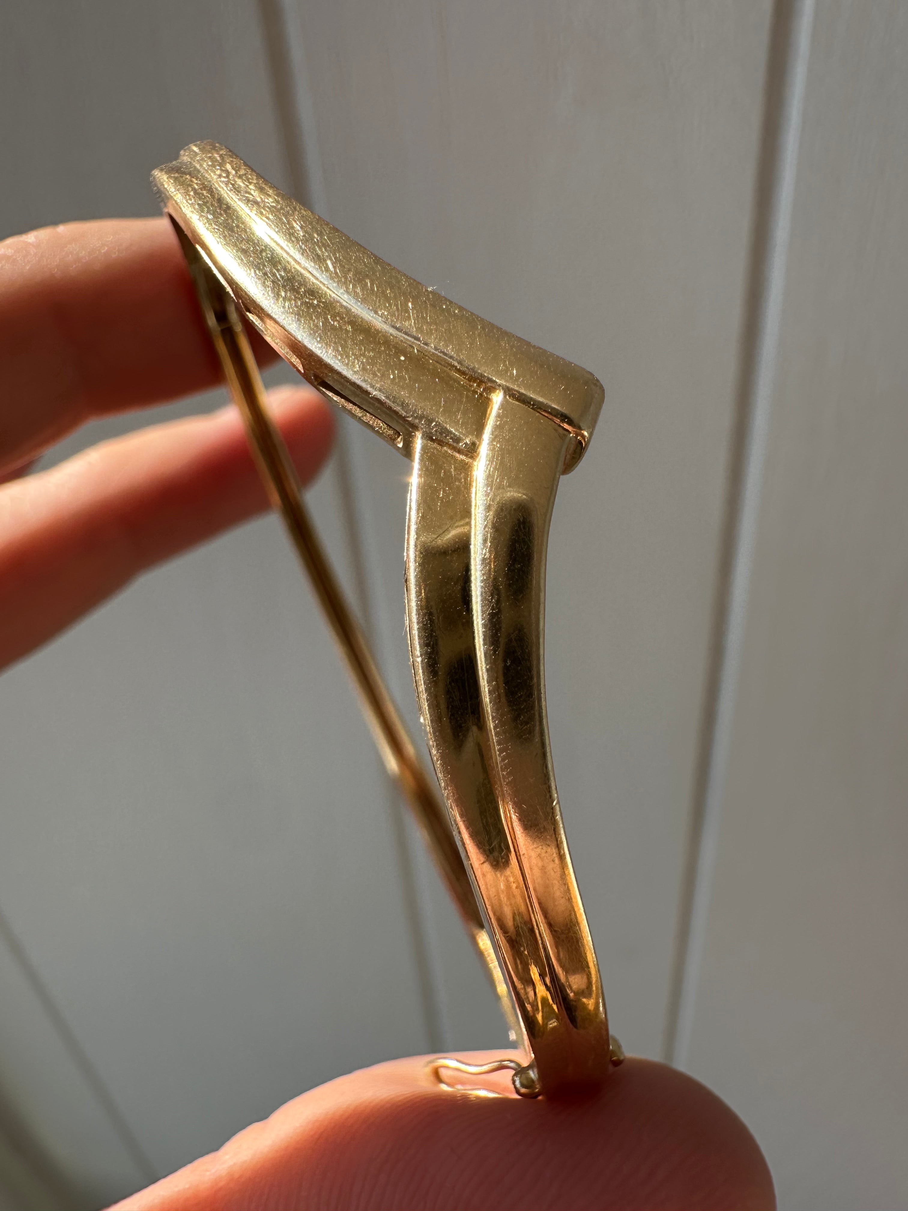 chevron shaped bangle