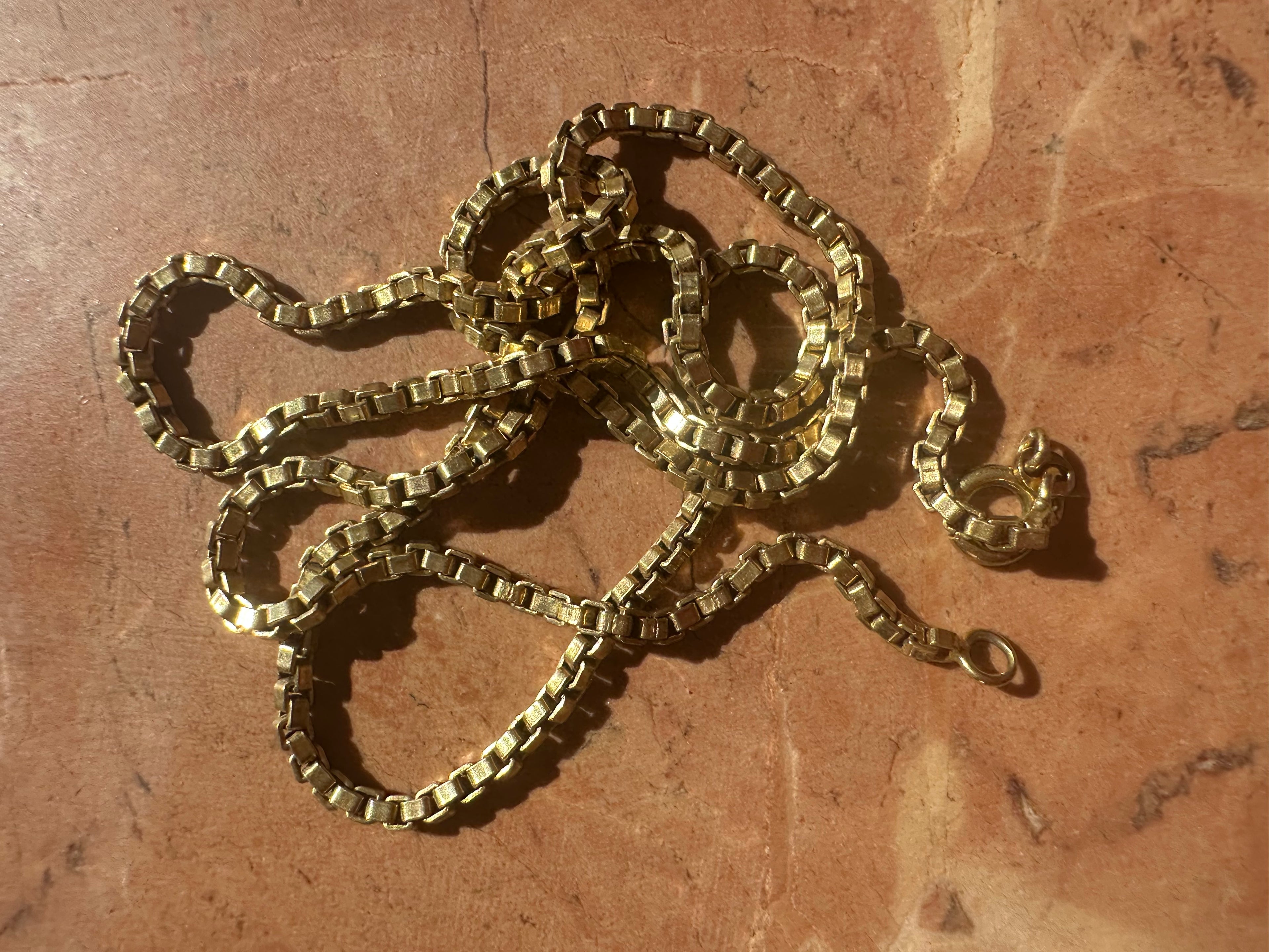 18k gold chunky box chain