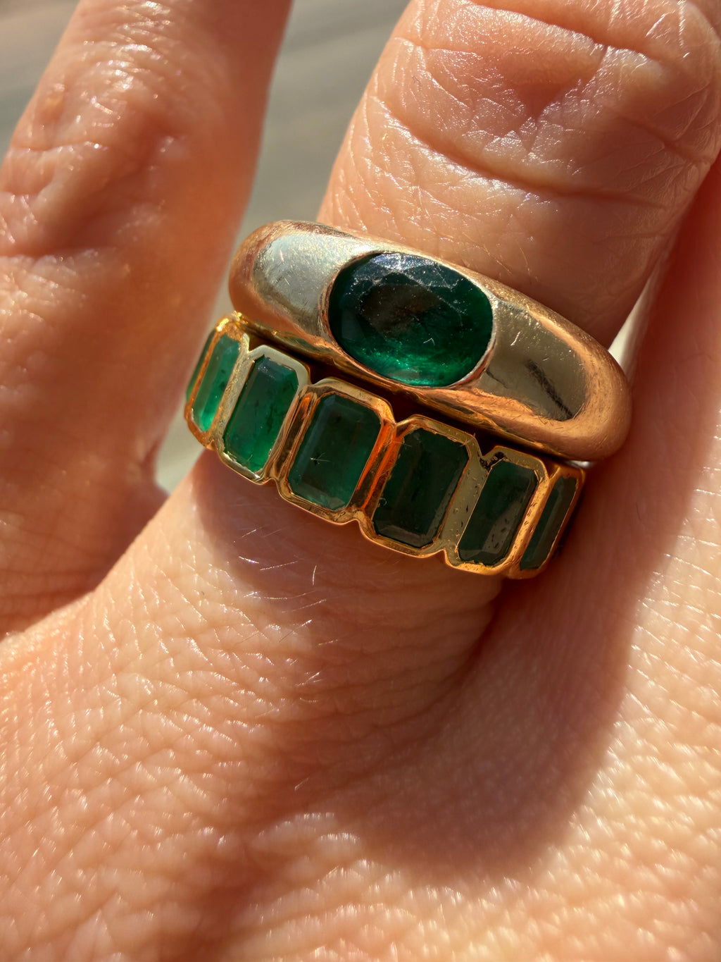 The Emerald Karat THE VERDE PURE natural emerald eternity band