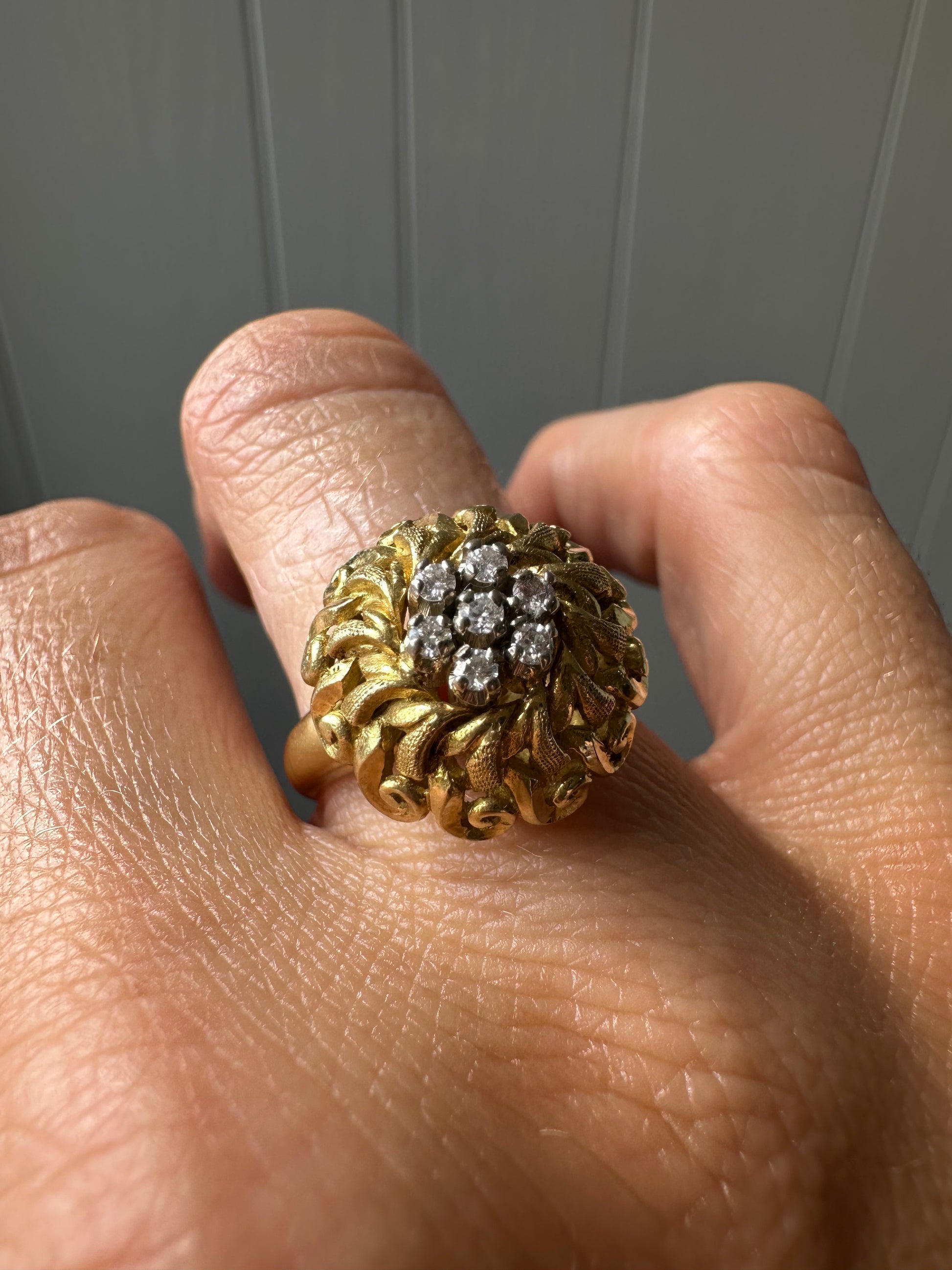 elegant 18k and diamond cocktail ring