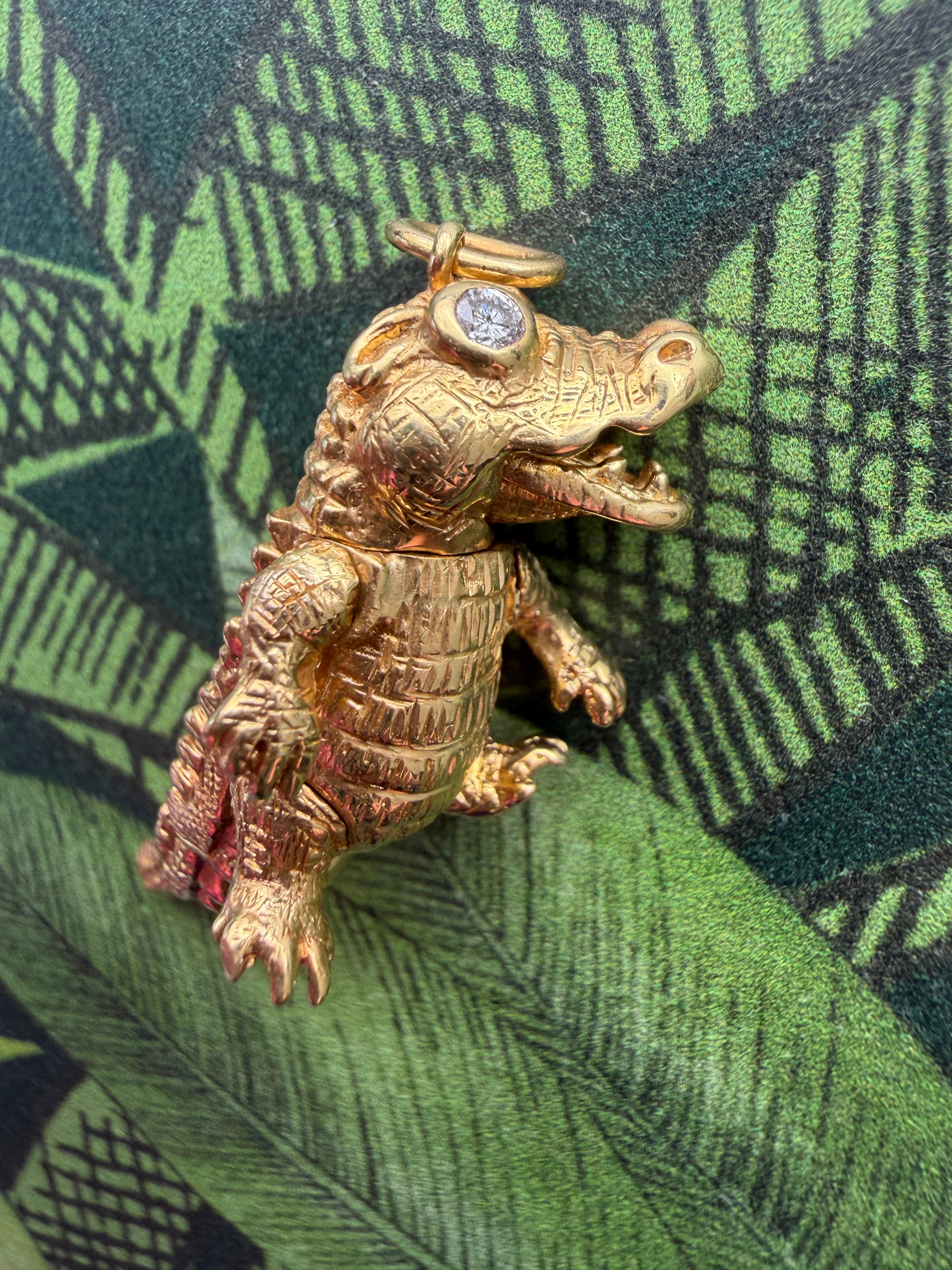 articulated alligator with diamond eyes