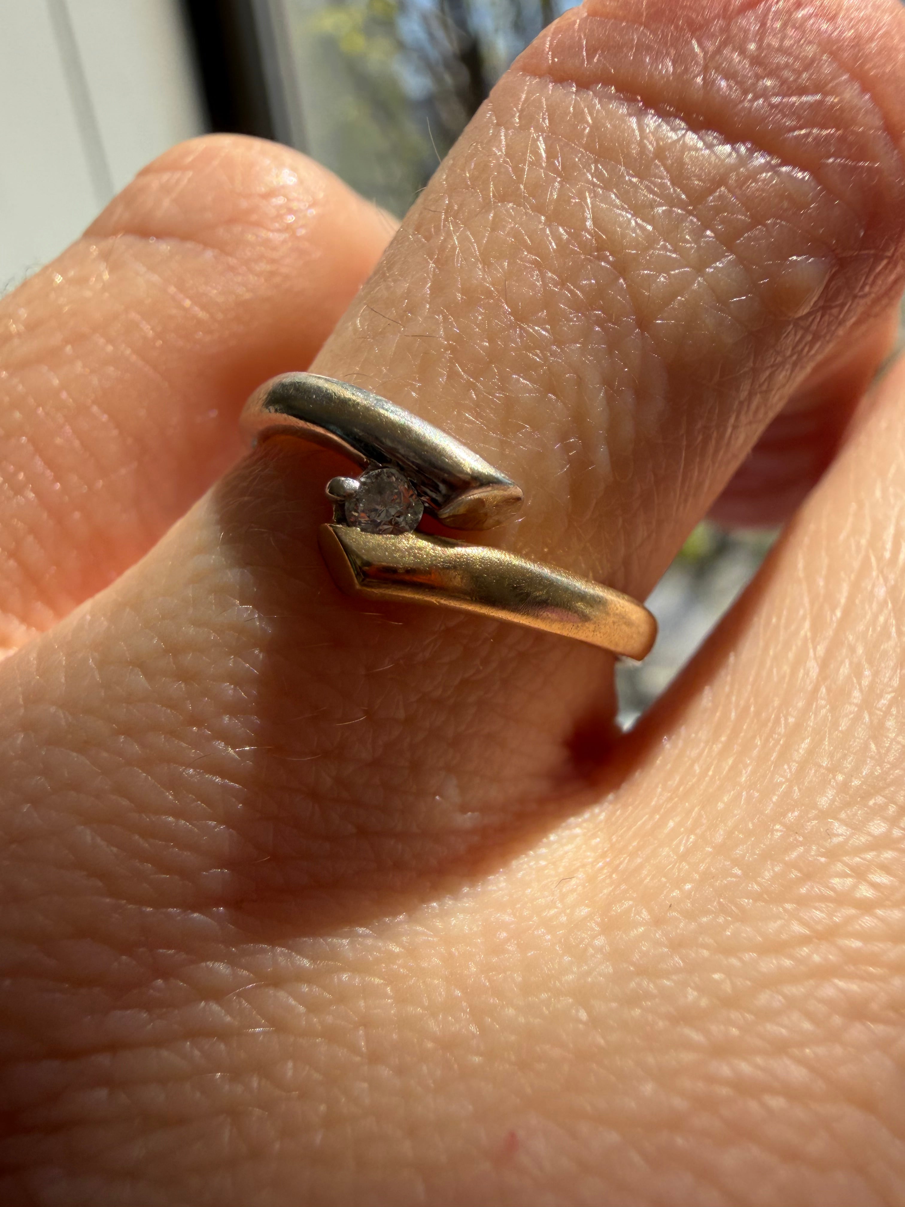 two tone diamond ring