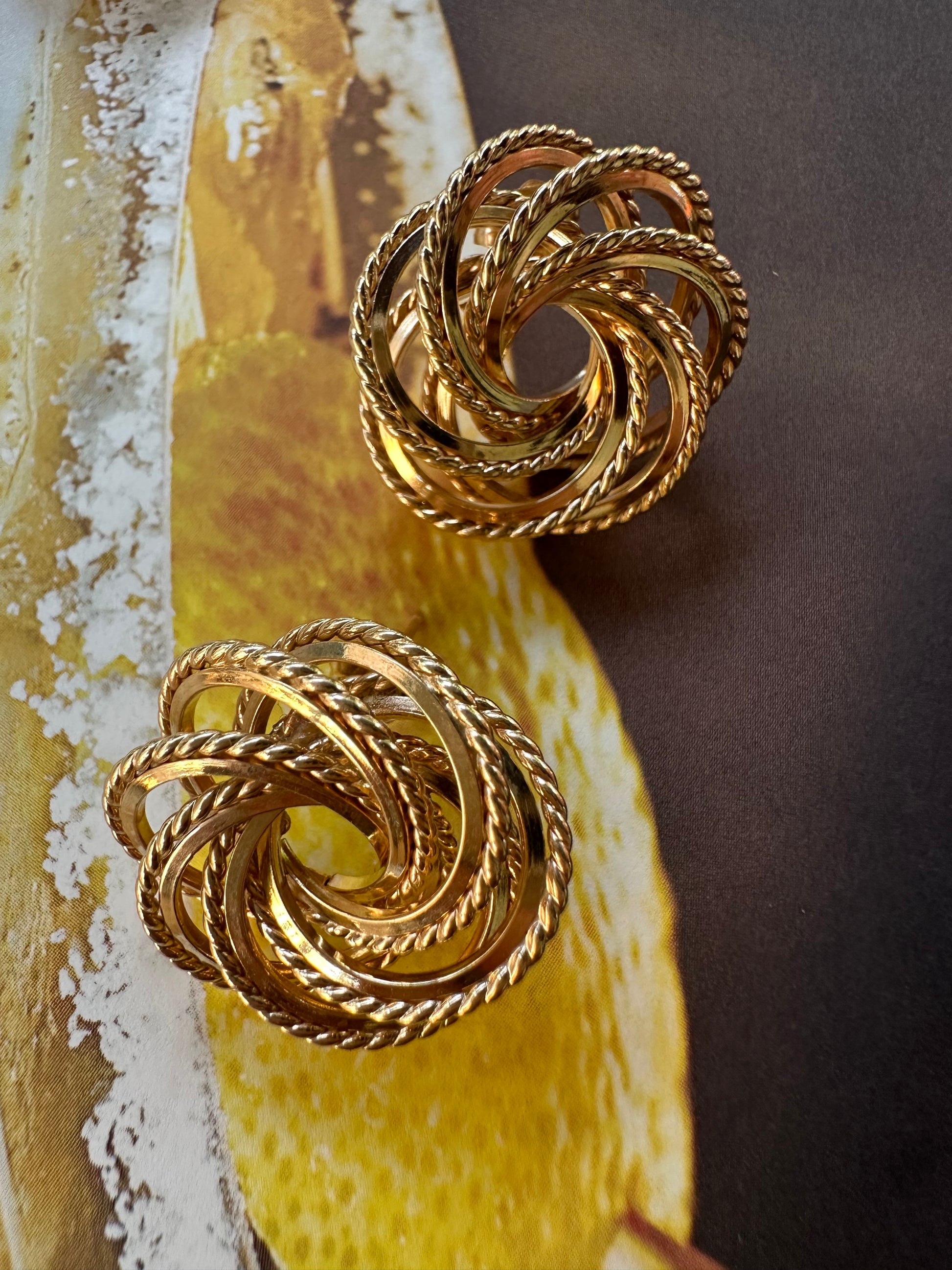 Chunky swirl earrings