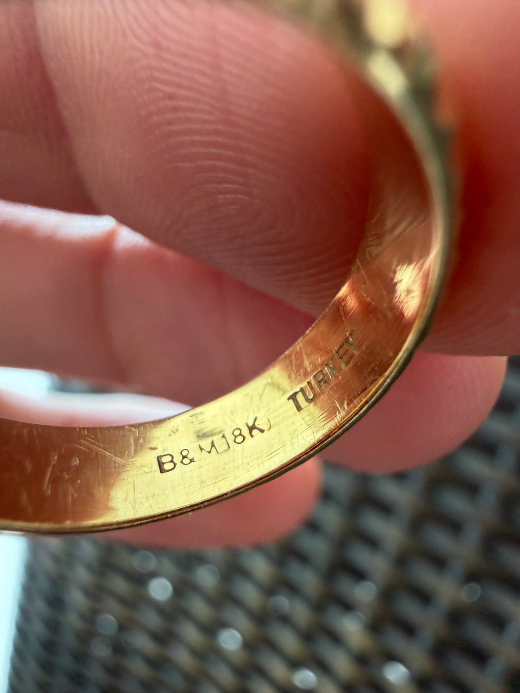 18k gold spiked eternity band