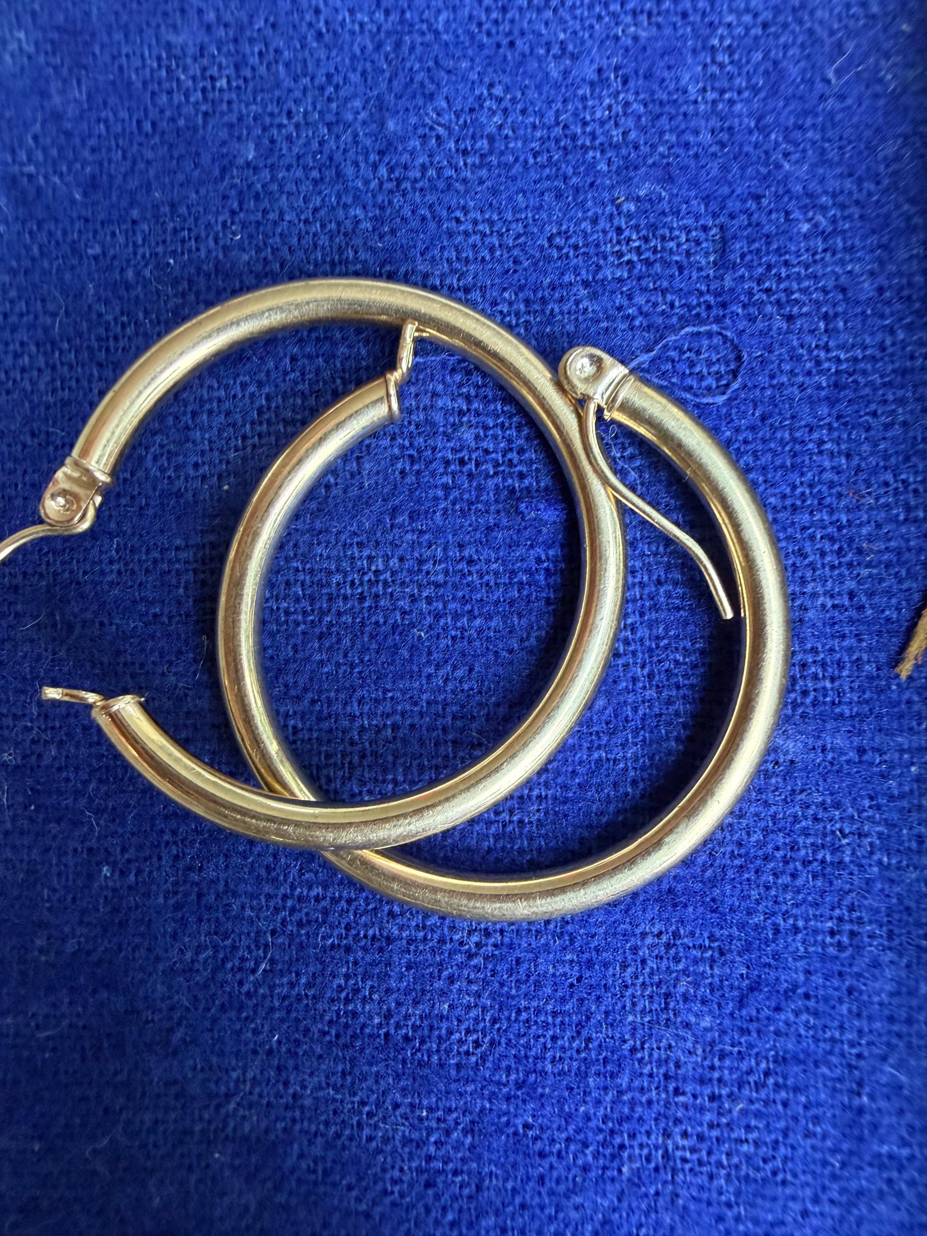 1 1/8" classic thin hoop