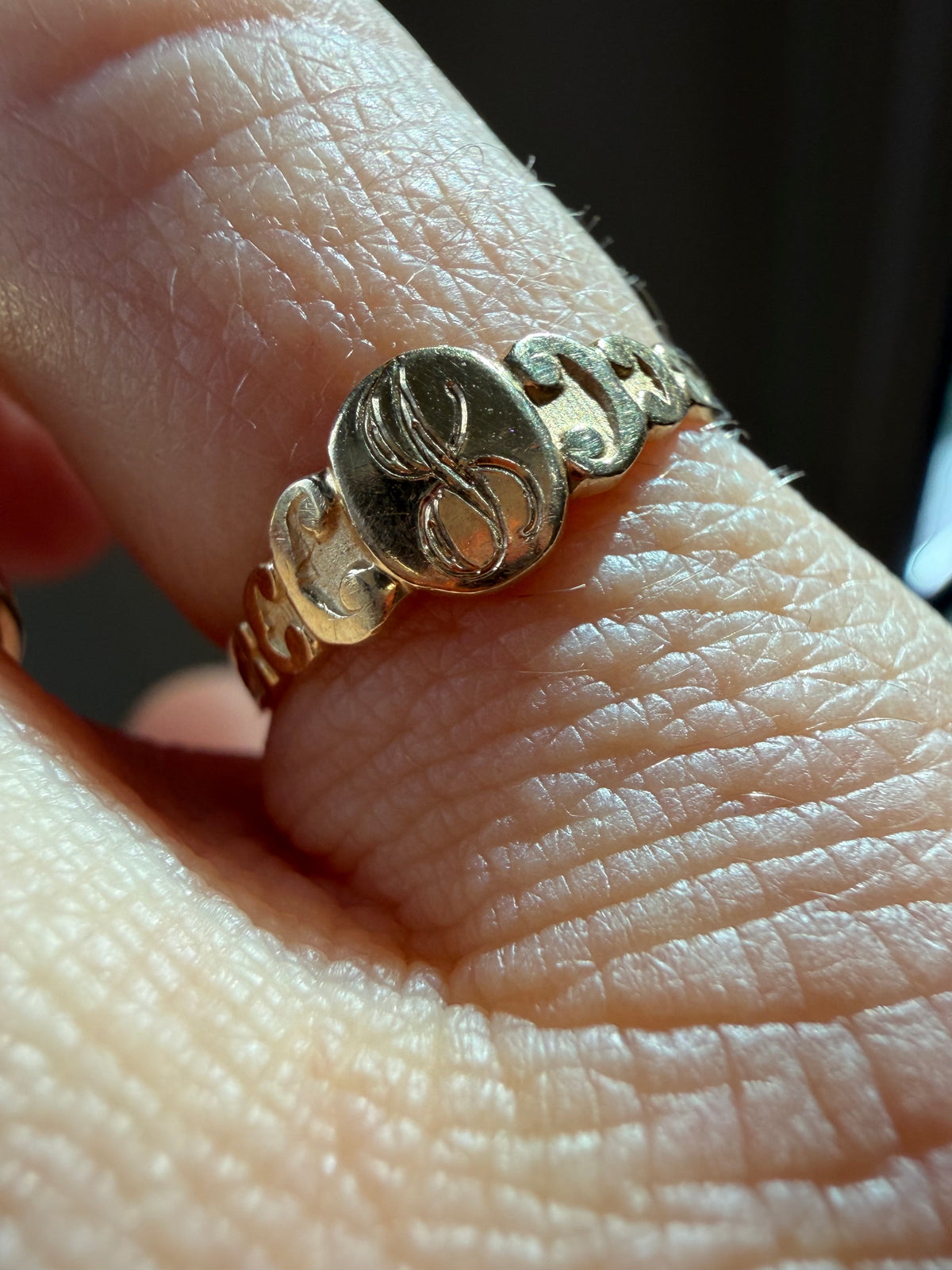j signet ring
