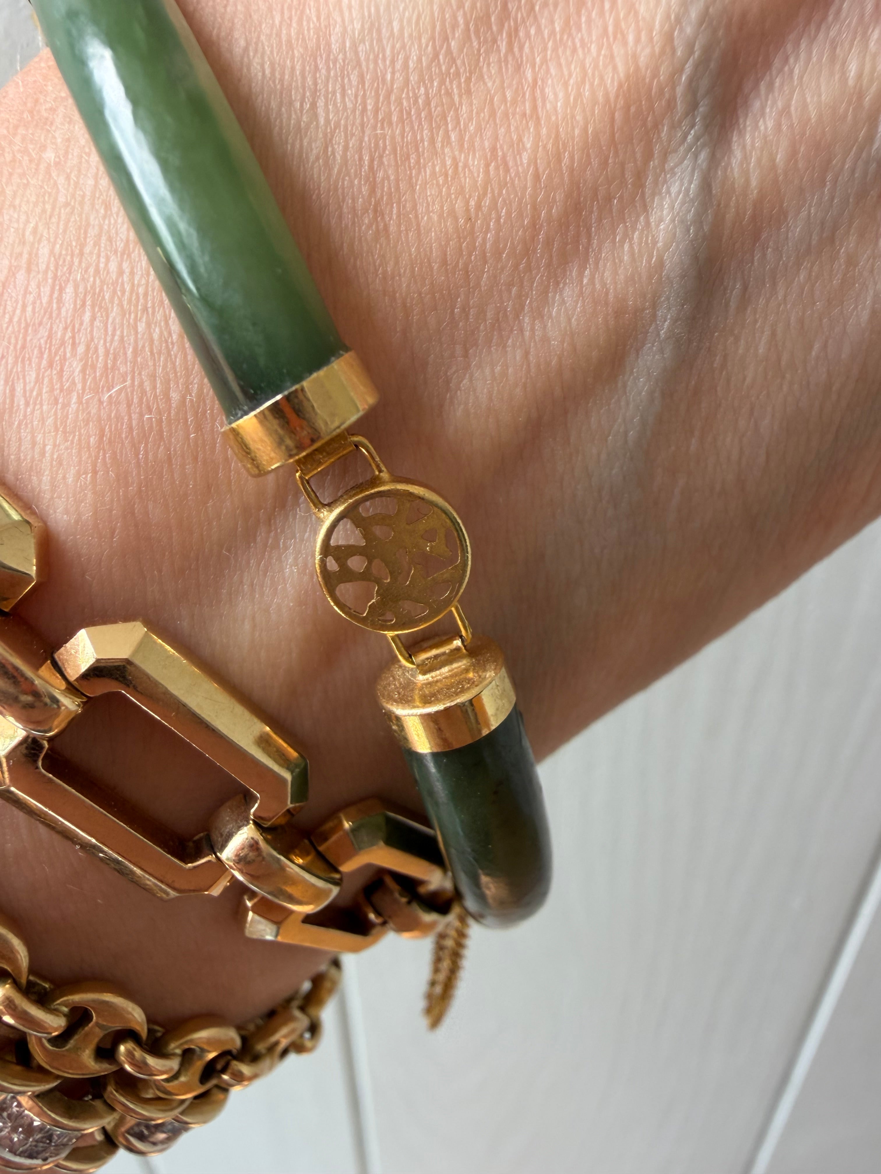 Vintage green jade and 14k gold bracelet
