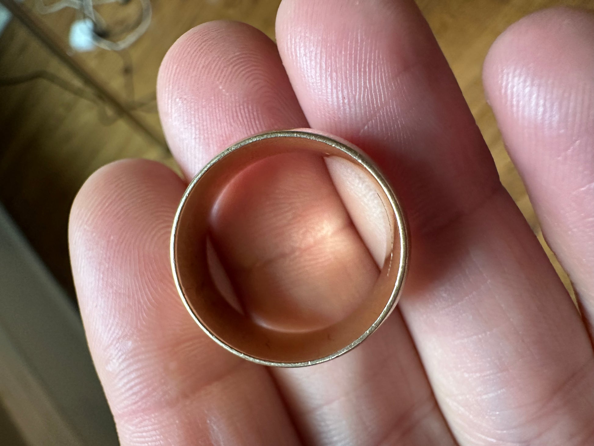 10mm vintage artcarved wide band