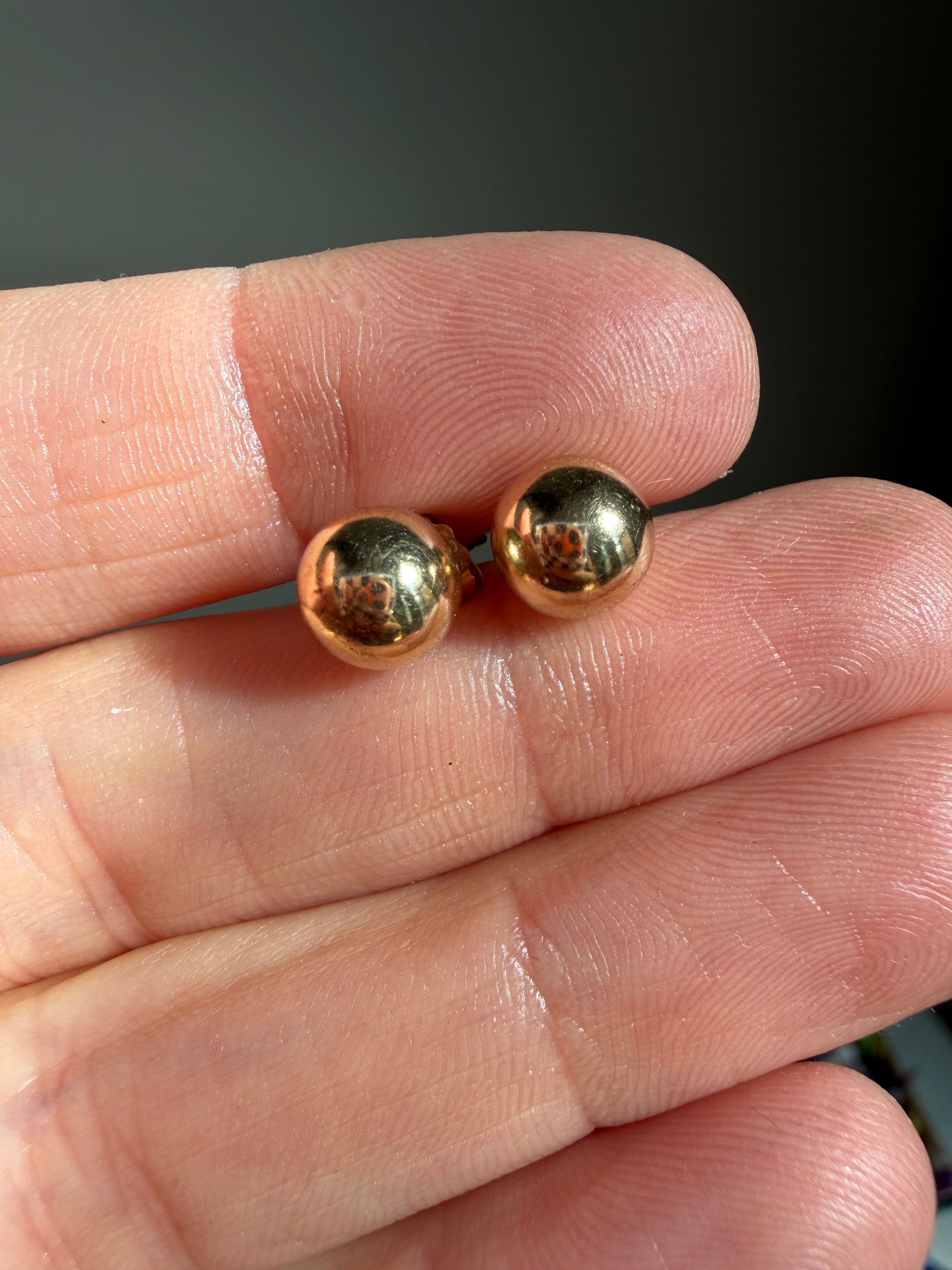daily earrings