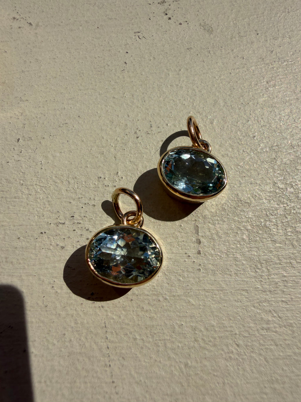 juicy bezel set gems