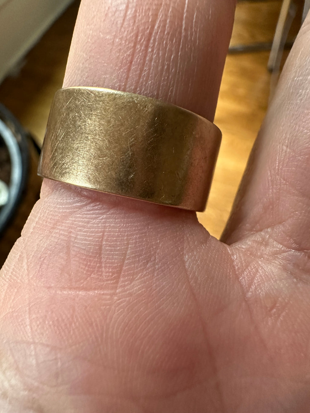 11mm wide rosy tone pipecut band