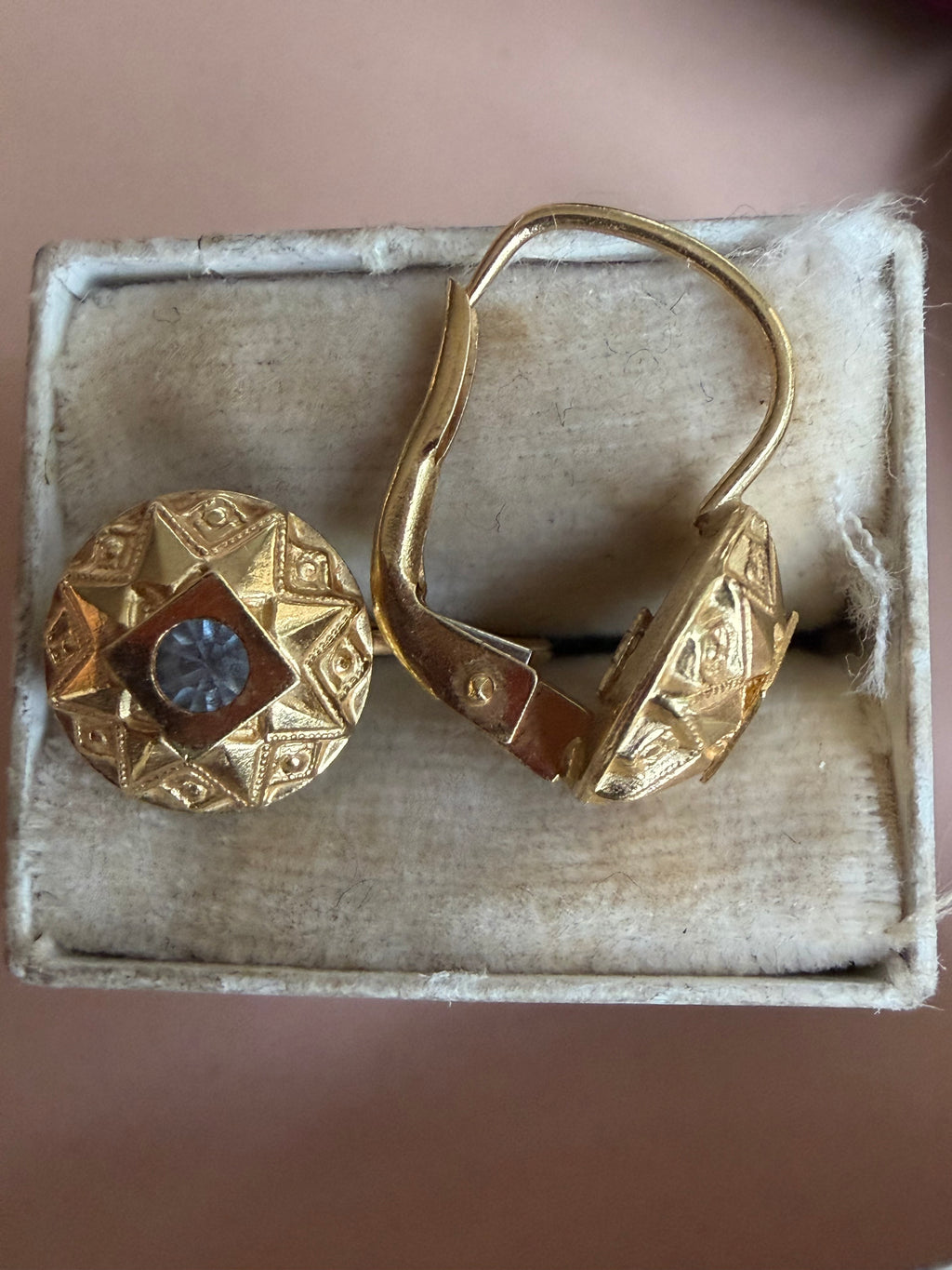 uno a erre 18k gold sun shape leverback