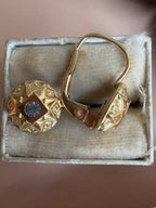 uno a erre 18k gold sun shape leverback