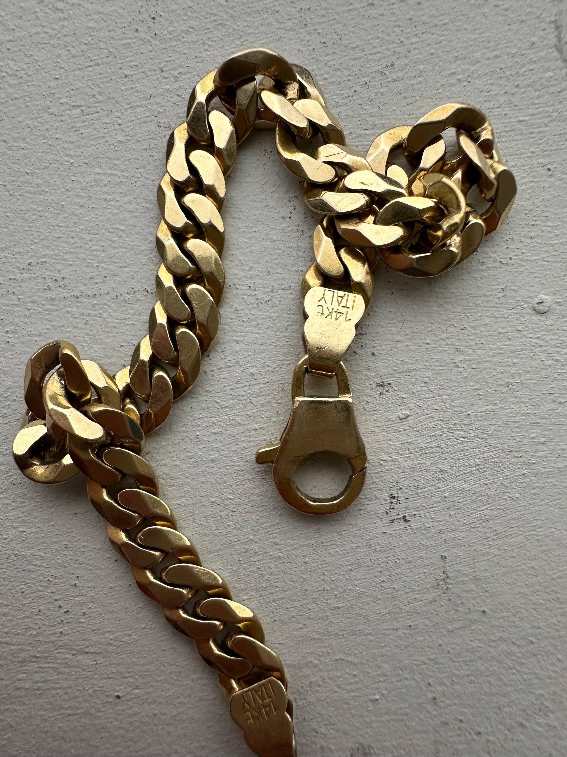 vintage Aurafin curb bracelet