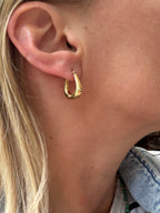 crossover puffy triangle hoop