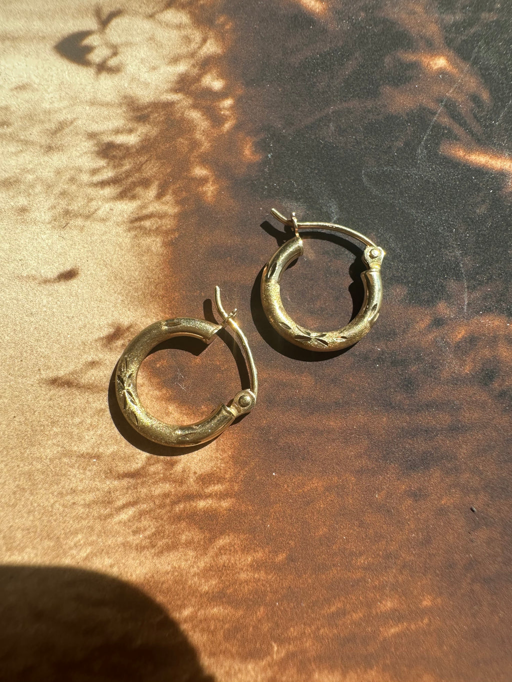 mini matte and shiny hoop