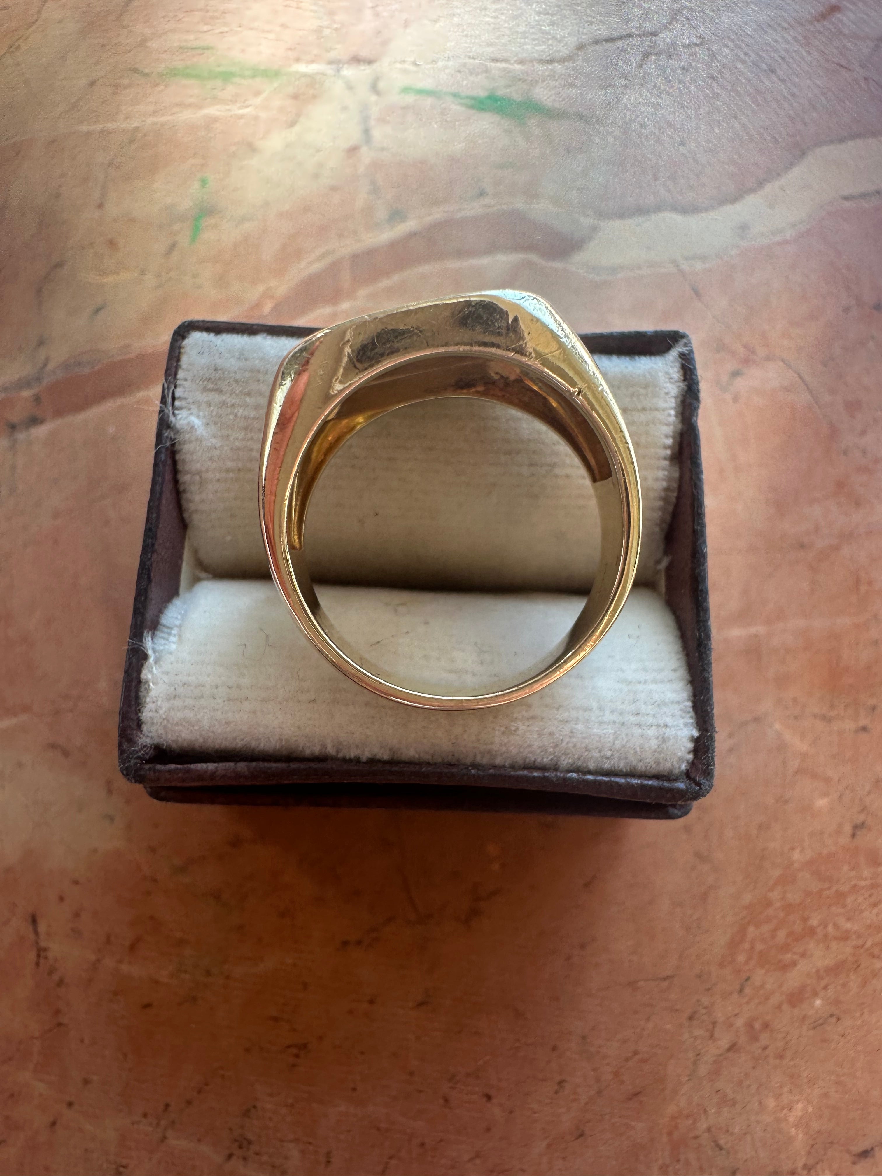 vintage engraved signet ring