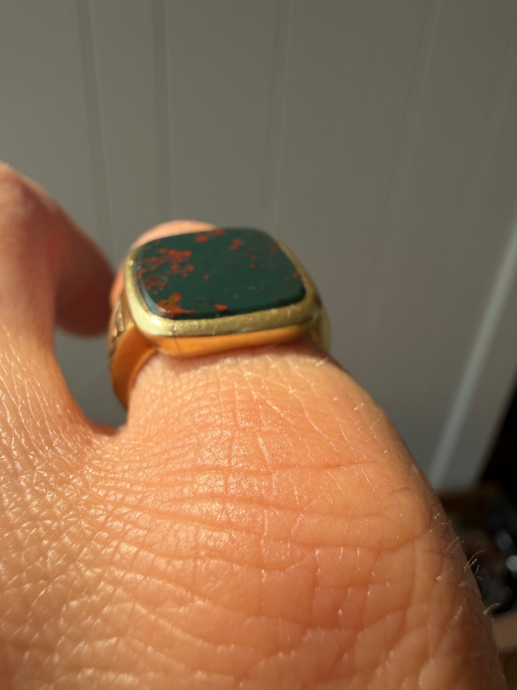 vintage JR Woods and Sons bloodstone signet