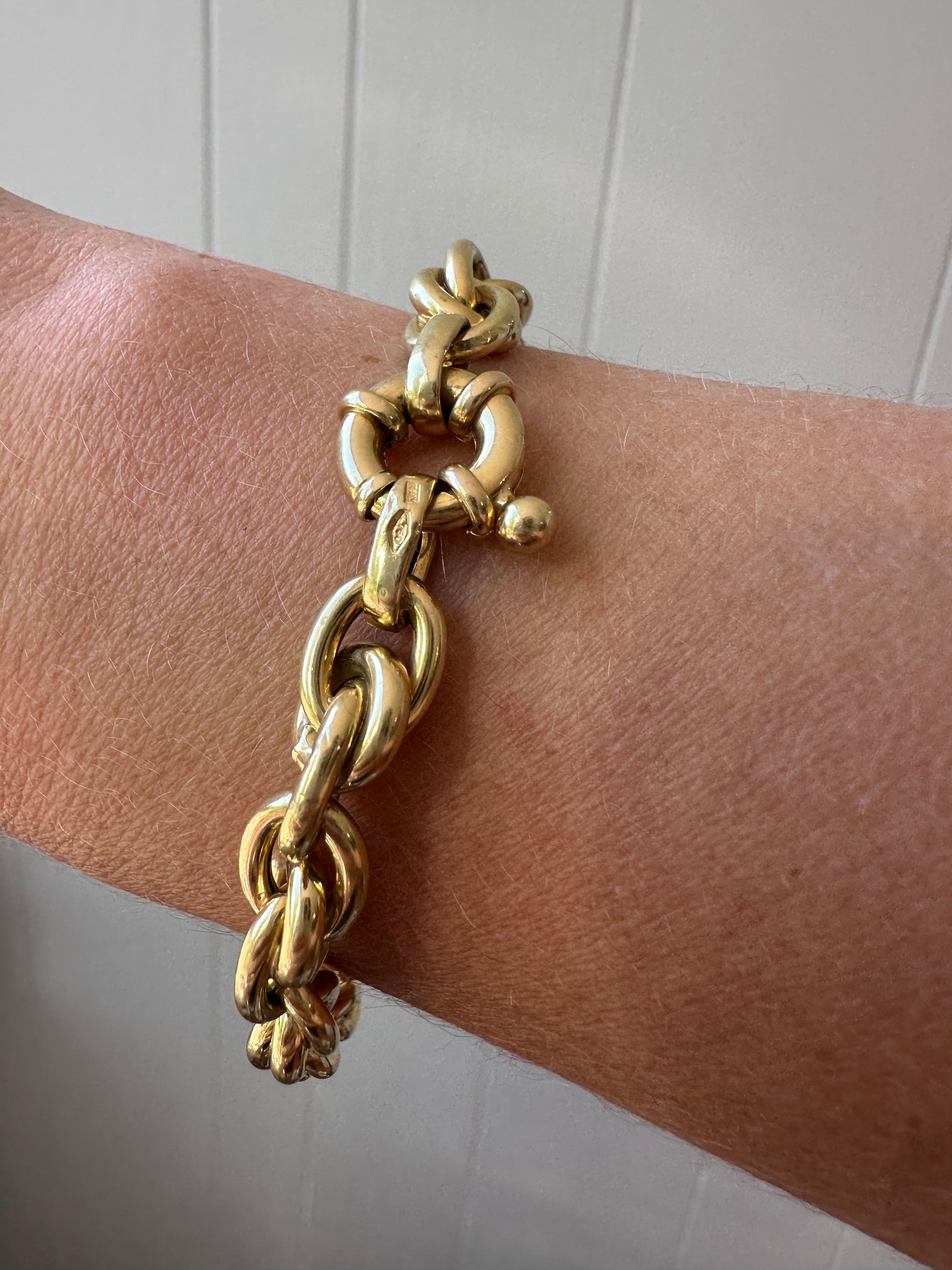 vintage 18k knot bracelet with bolt clasp