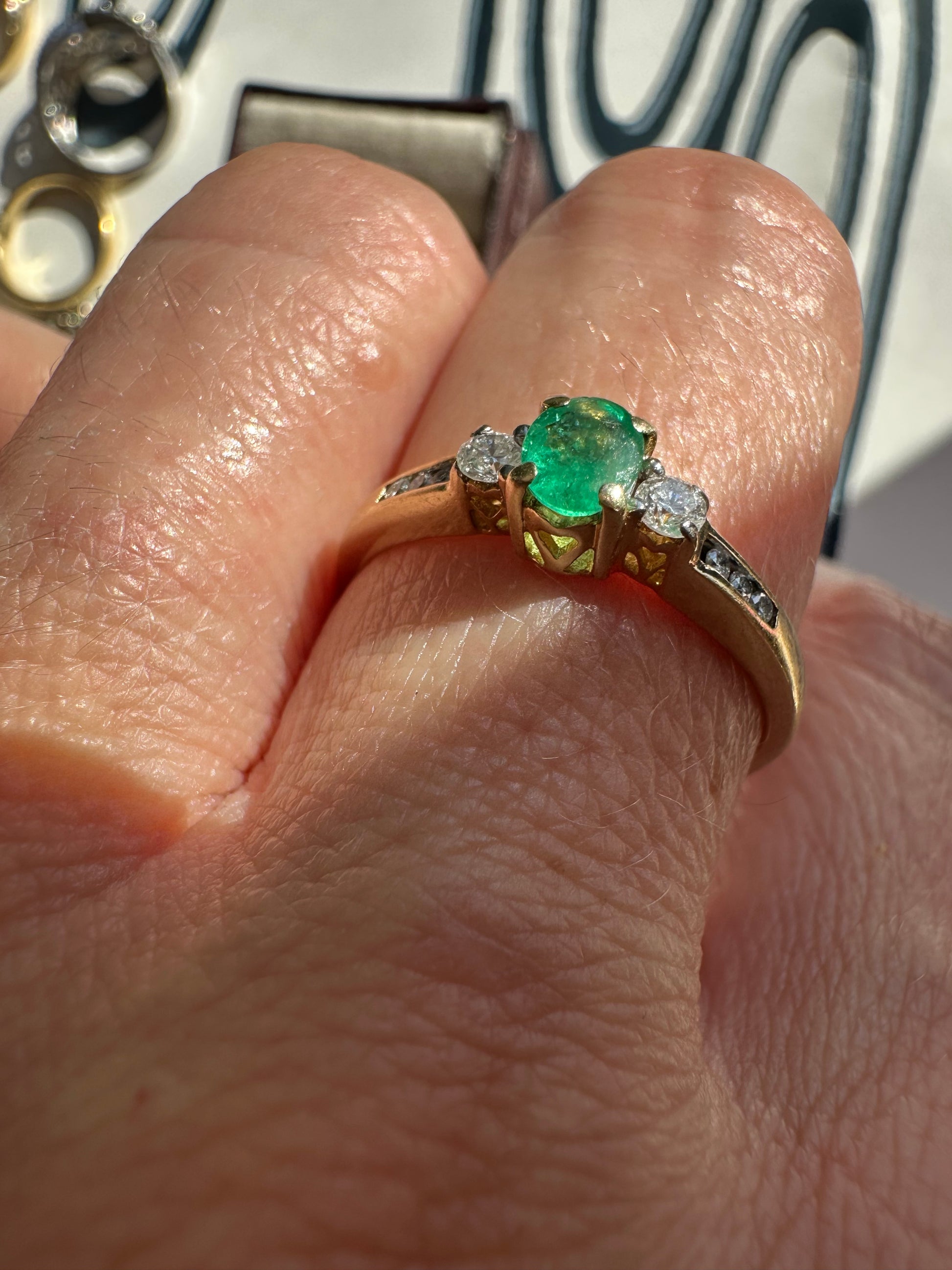 emerald and diamond ring