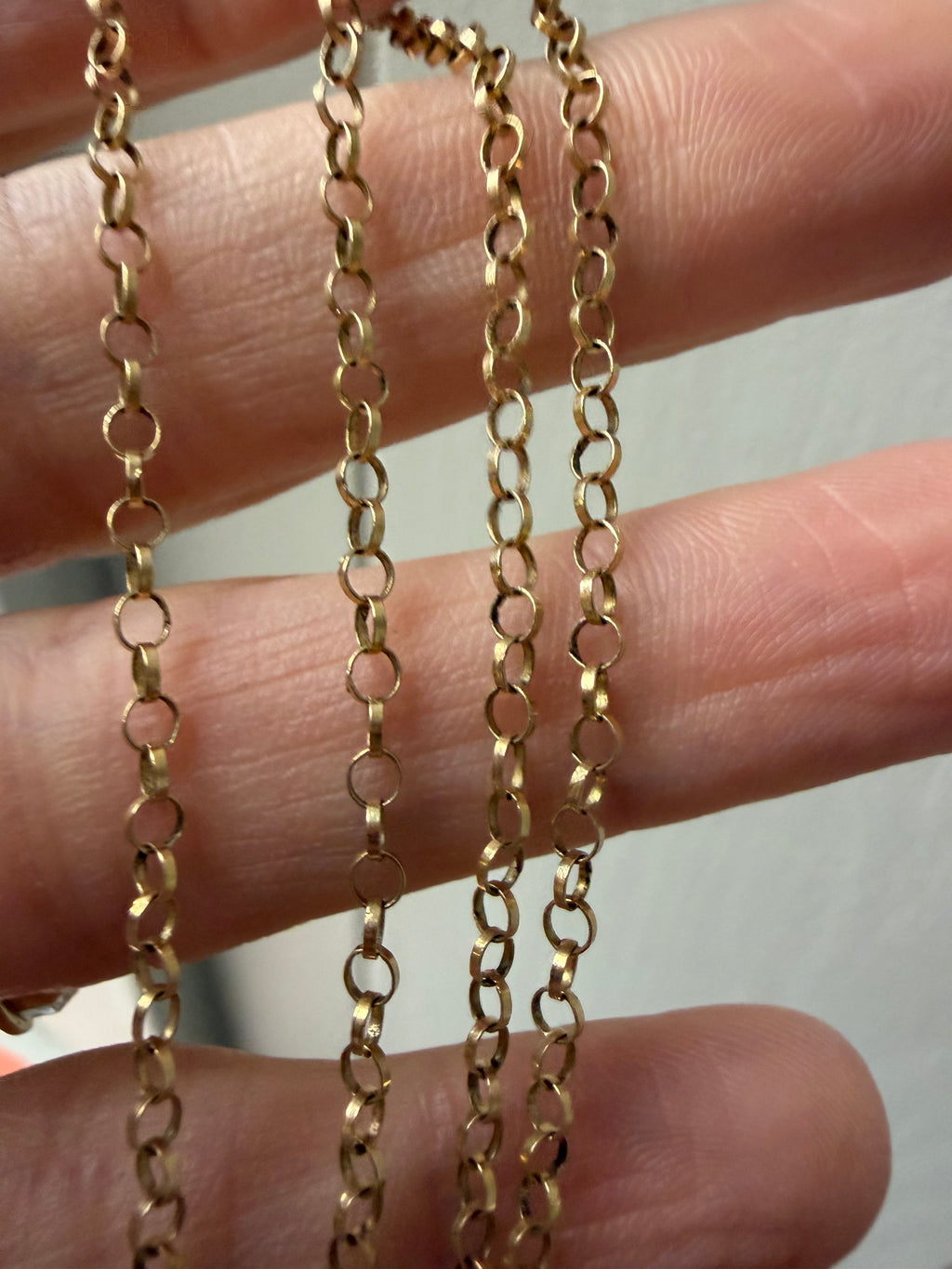 lovely rolo round link 22.25" chain