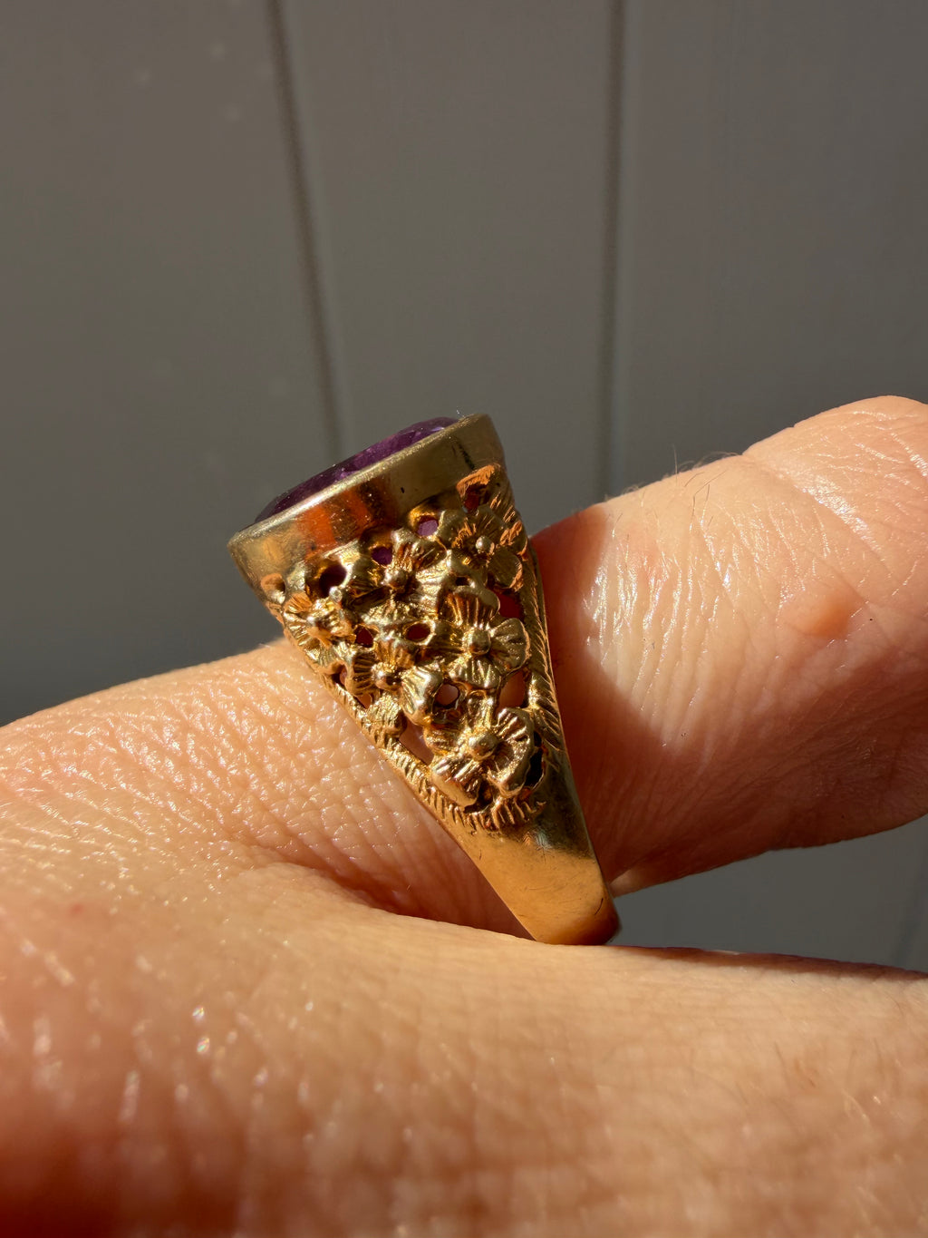 alexandrite in floral band