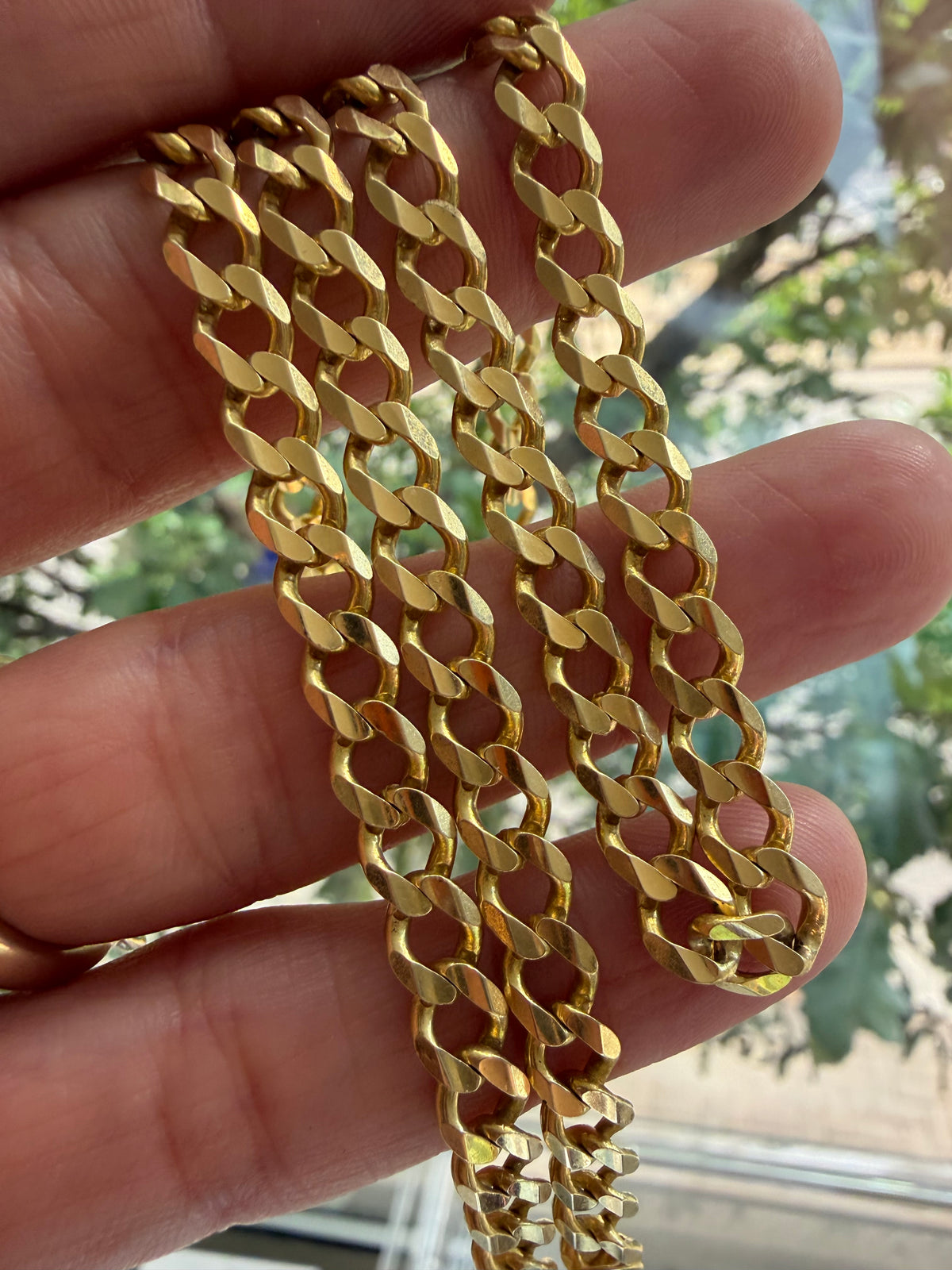 22" wide link curb chain