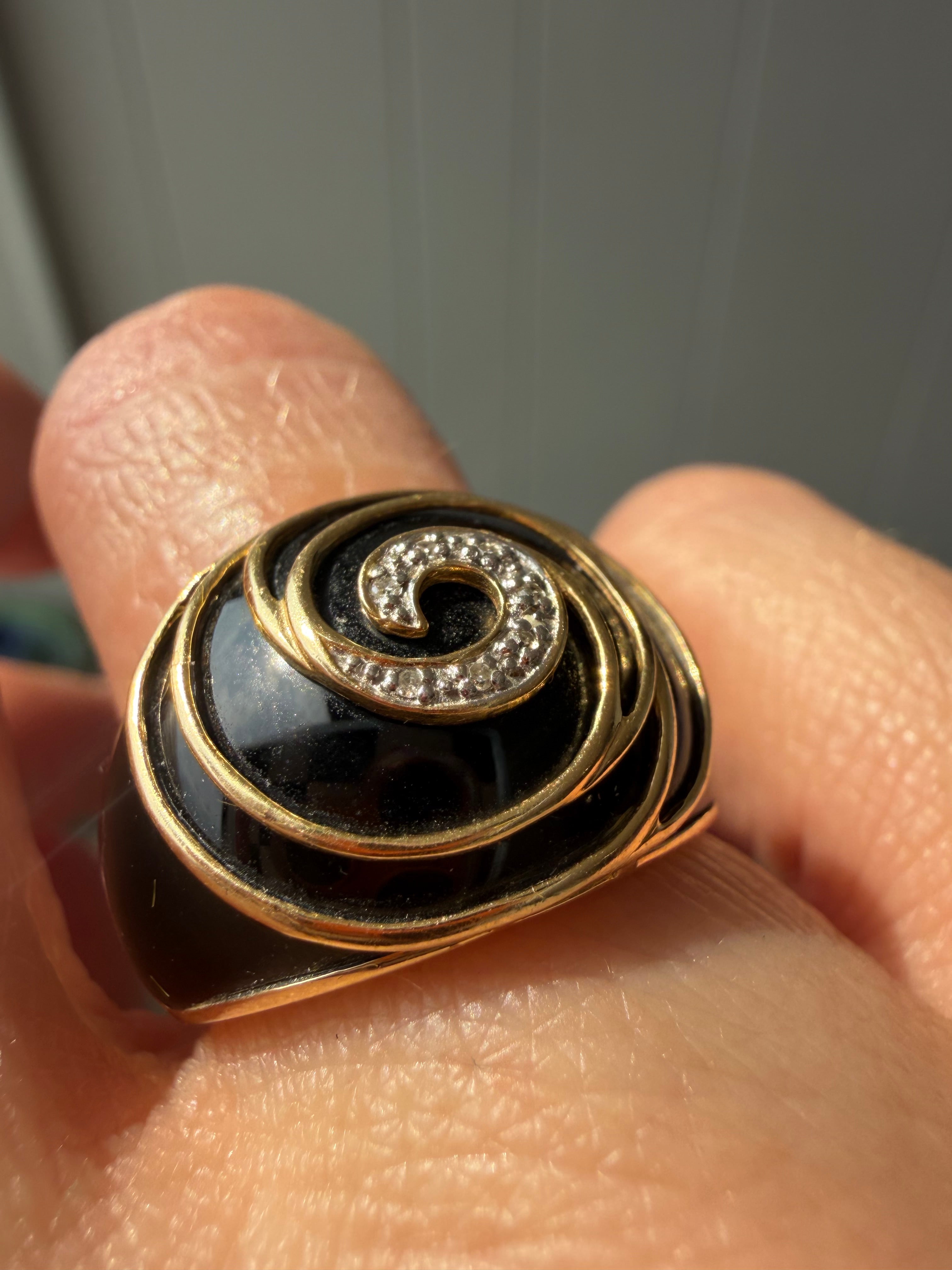black onyx gold spiral ring