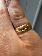 hand engraved star patterned band