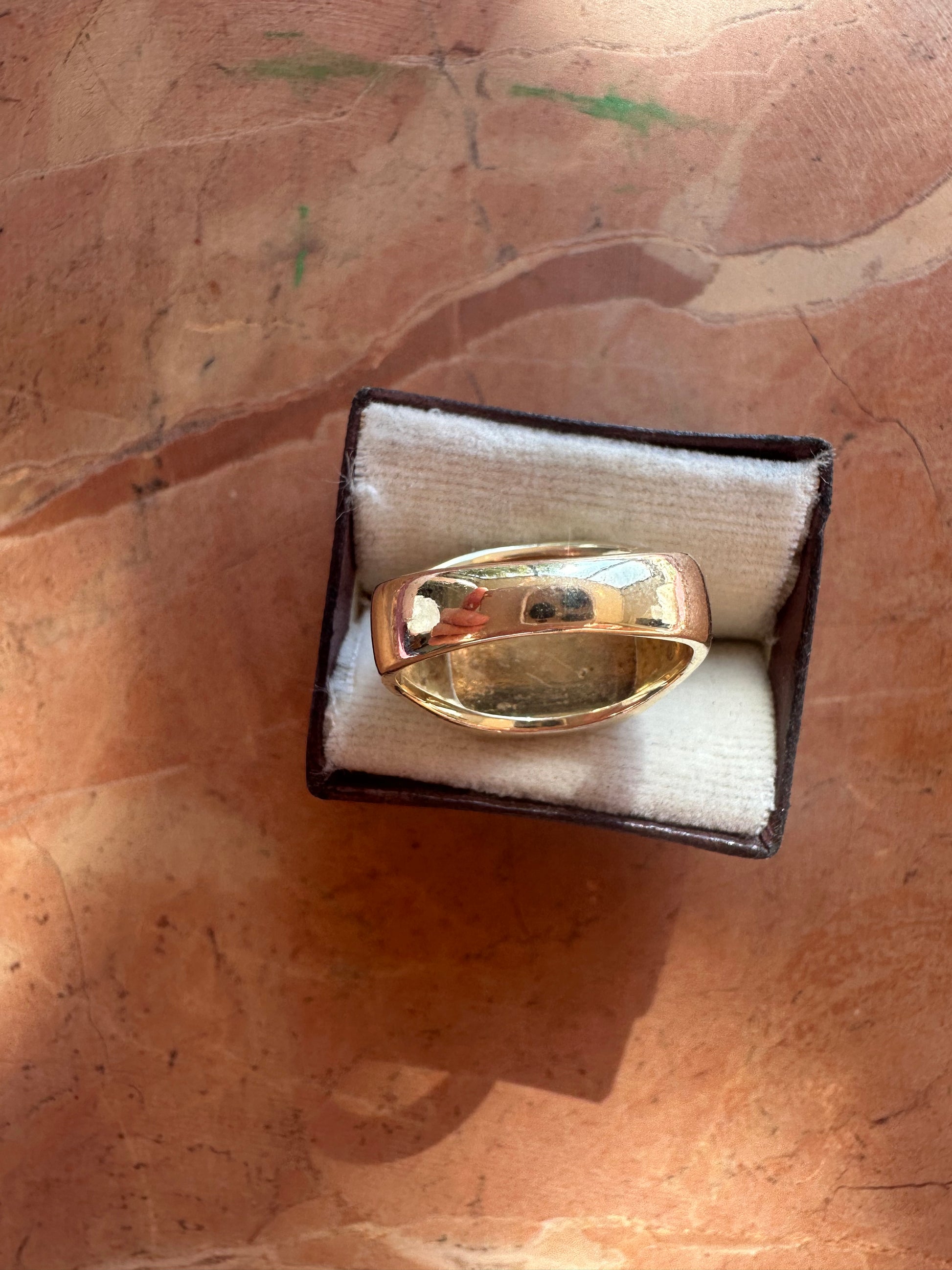 vintage engraved signet ring