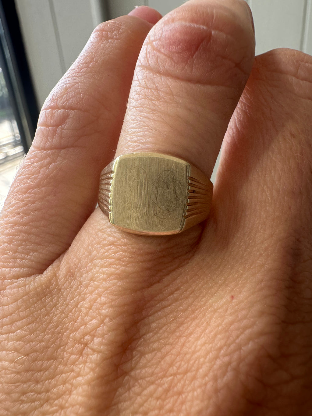 square signet ring