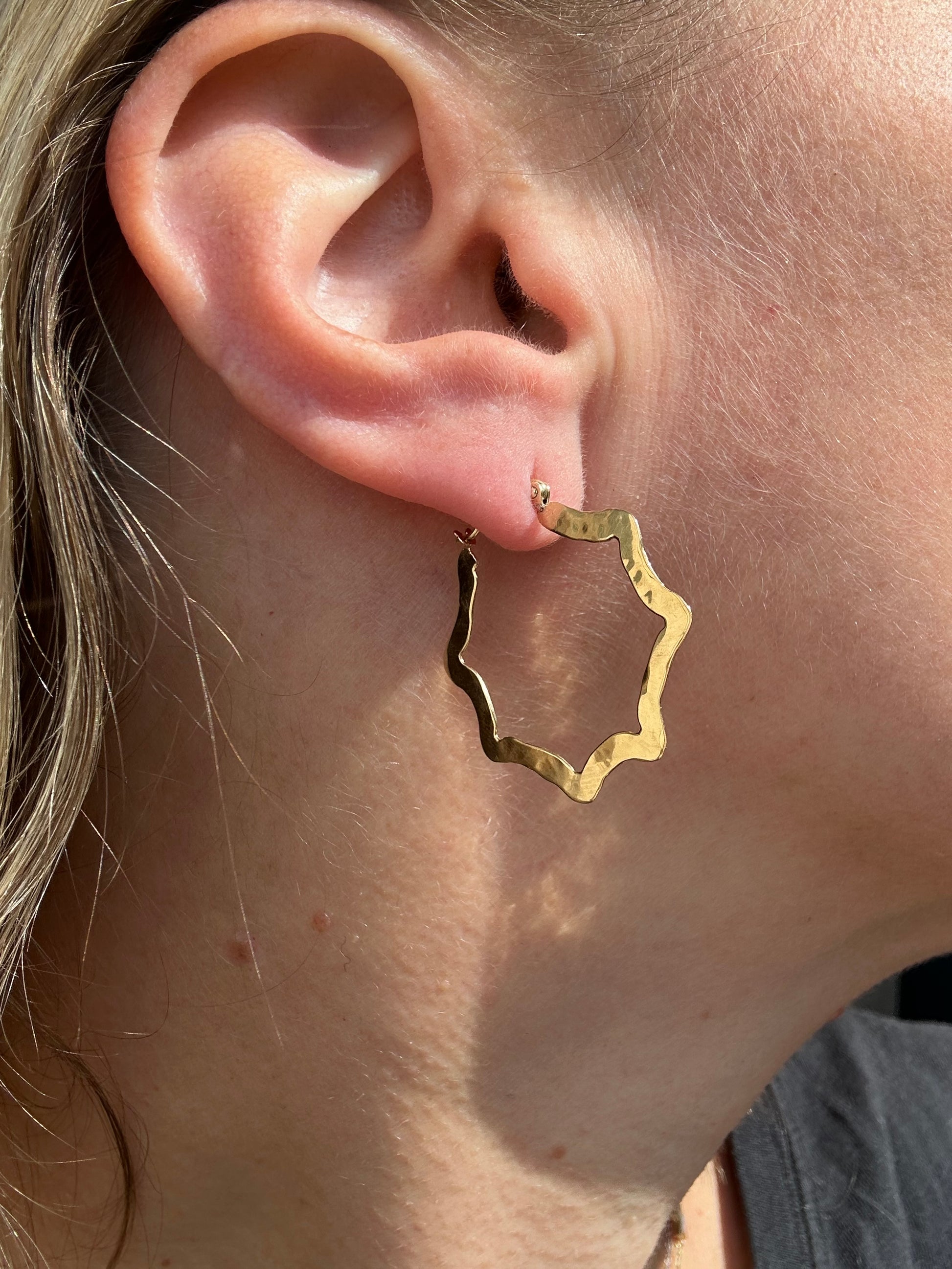 scallop star shaped flat hoop