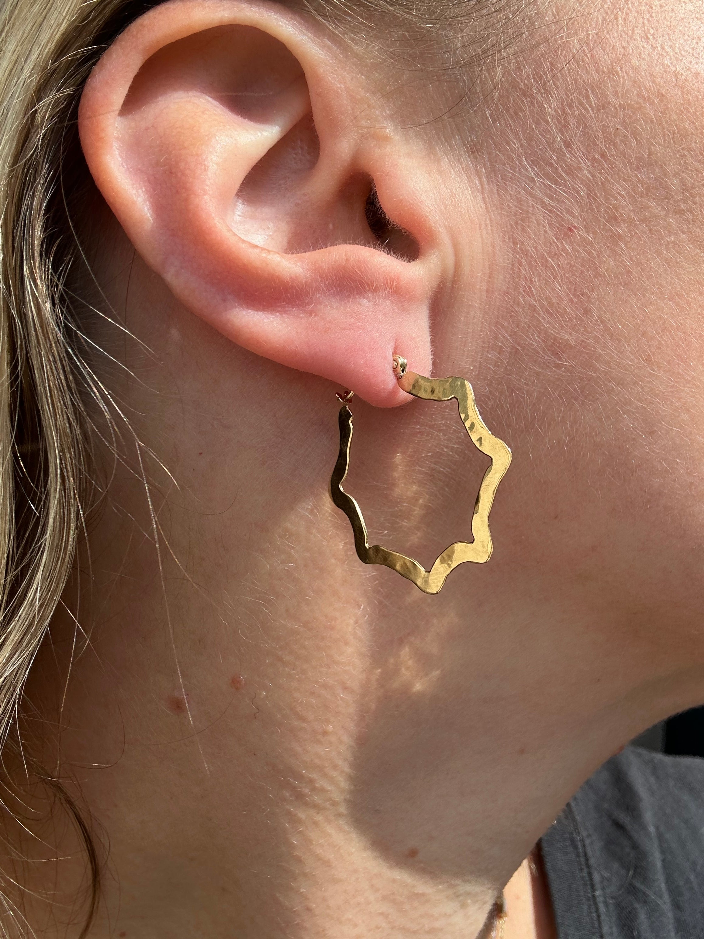scallop star shaped flat hoop