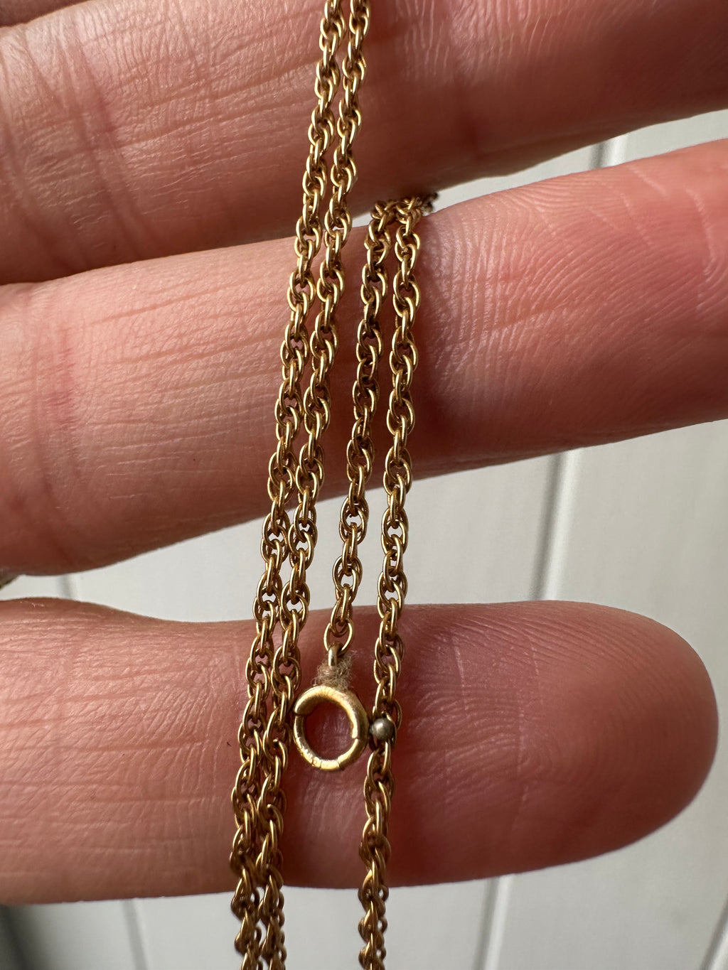 twisty gold chain 18.5"