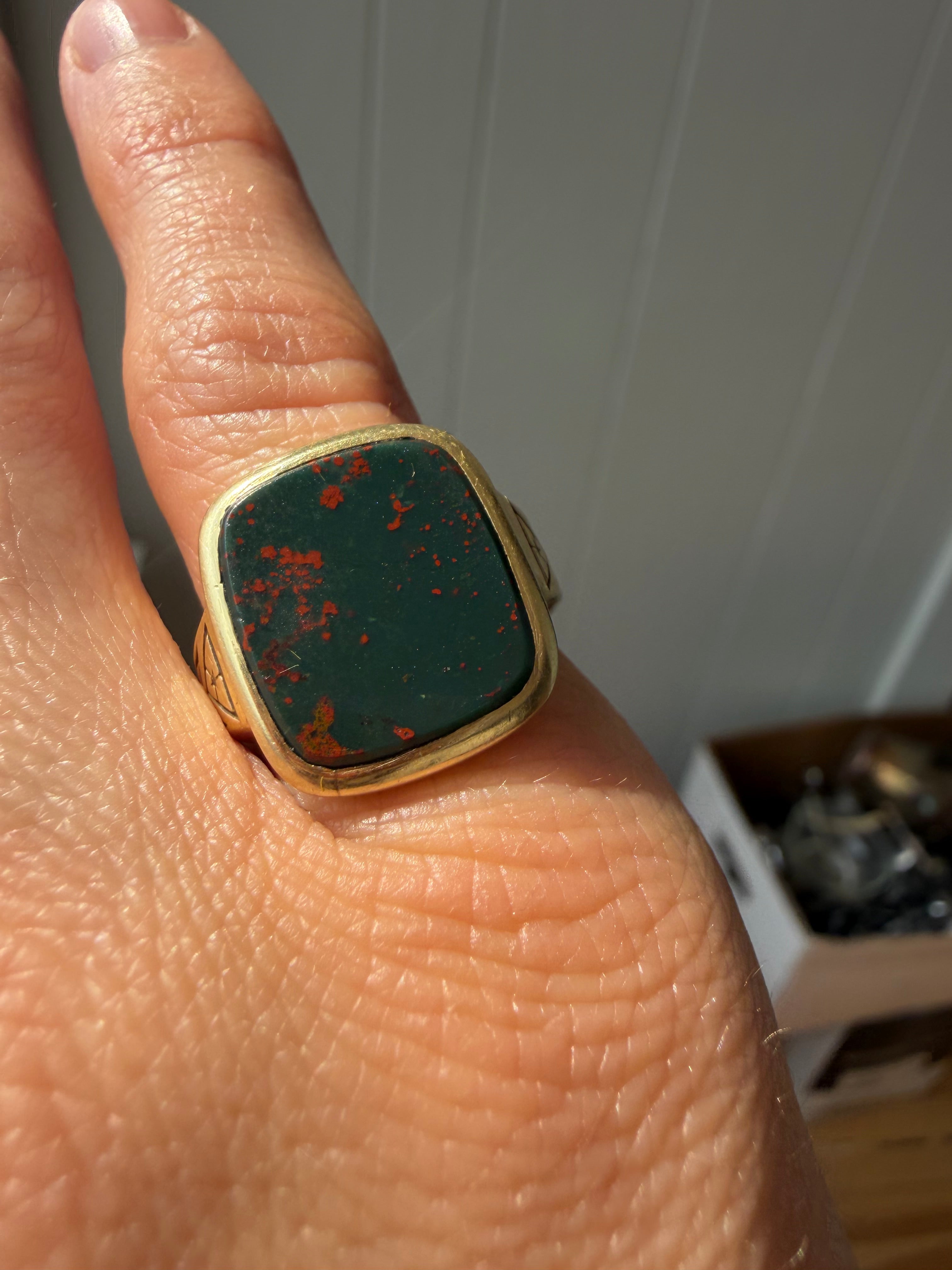 vintage JR Woods and Sons bloodstone signet