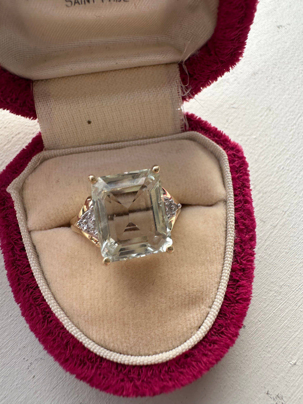 5.2carats aquamarine and diamond ring